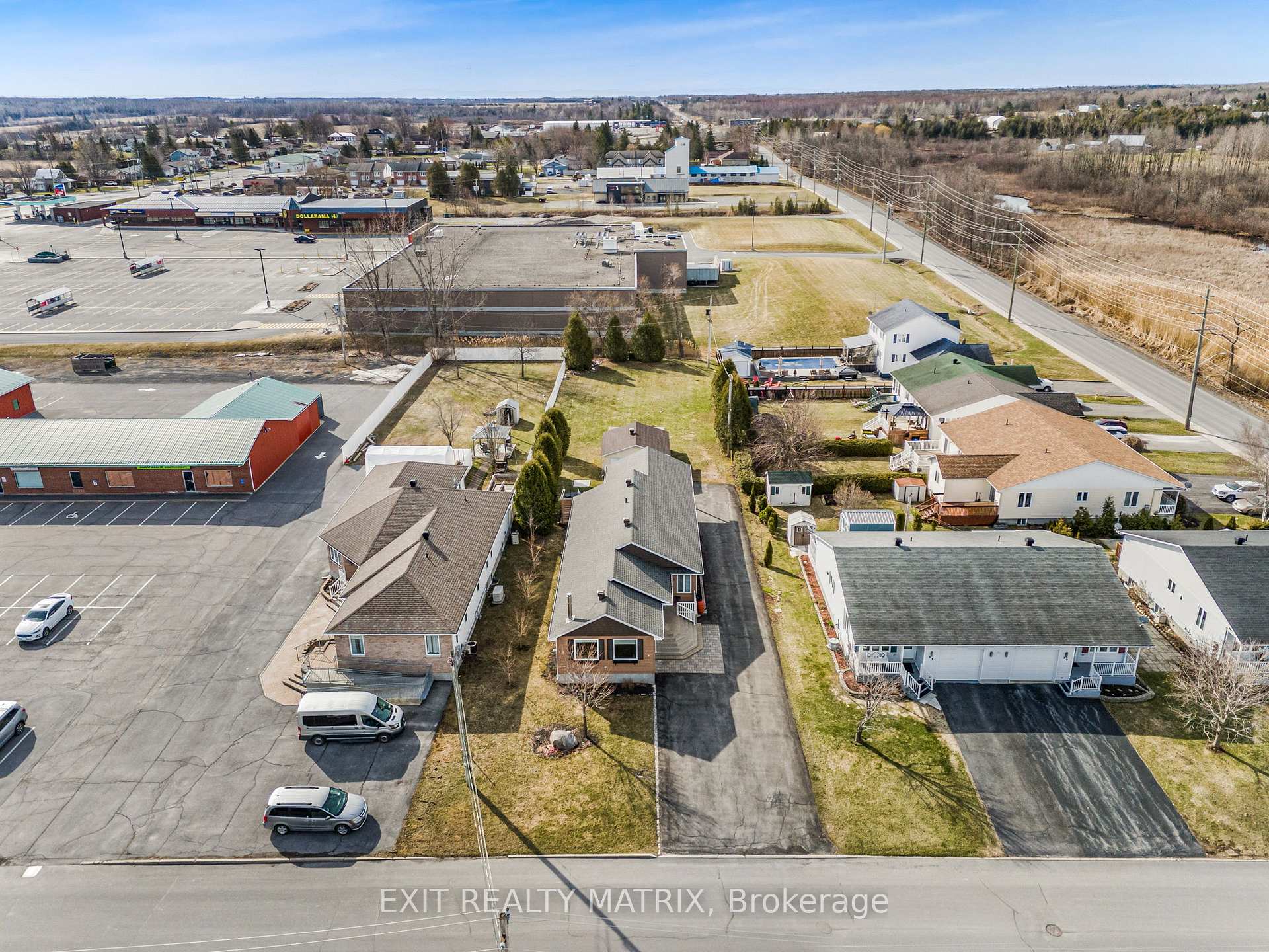 Photo 33 of 84 Anik Street, North Glengarry, Alexandria — HOMEH
