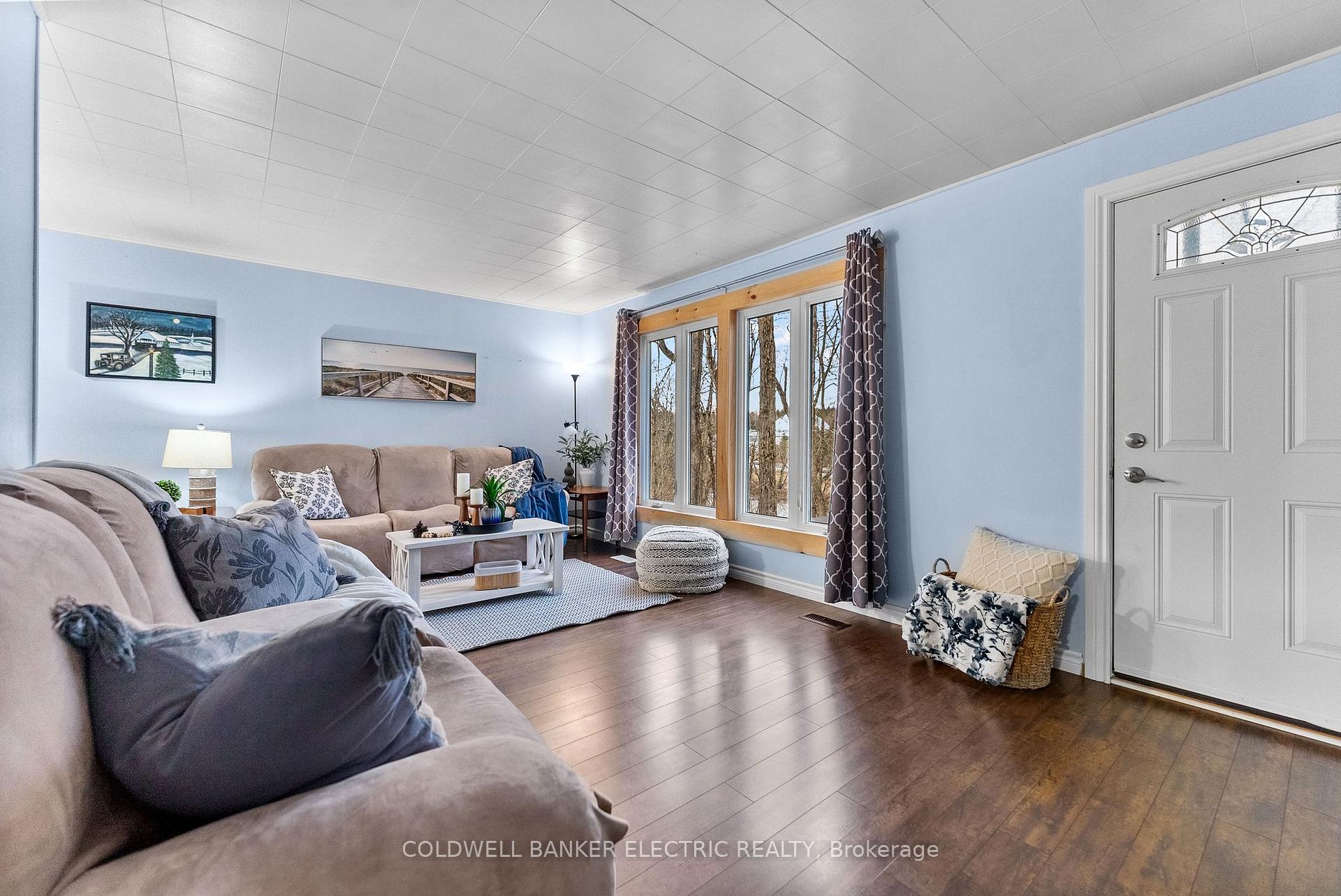 Photo 4 of 58 River Street, North Kawartha — HOMEH
