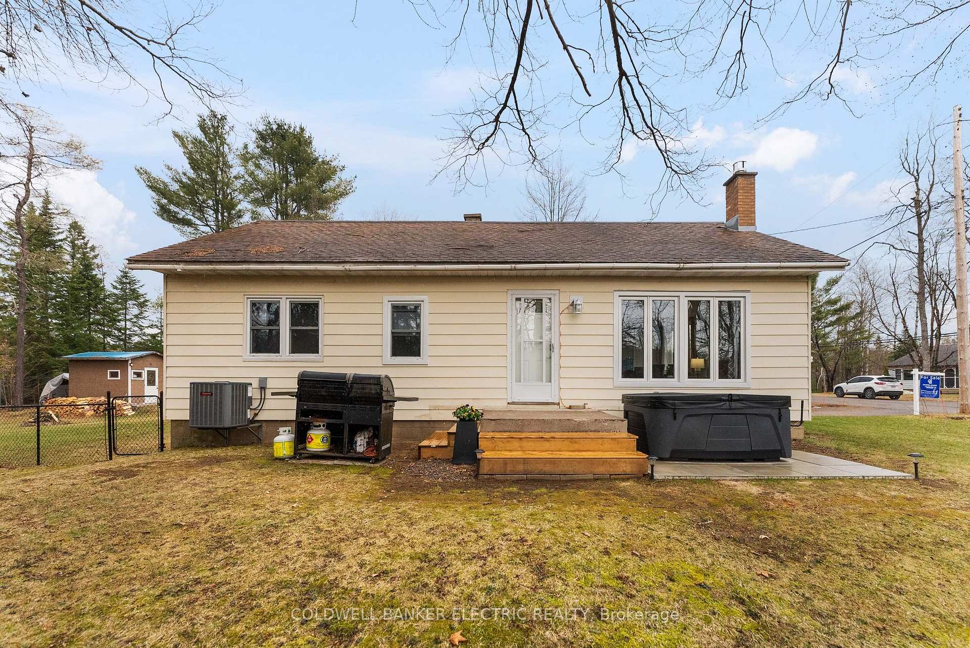 Photo 27 of 58 River Street, North Kawartha — HOMEH