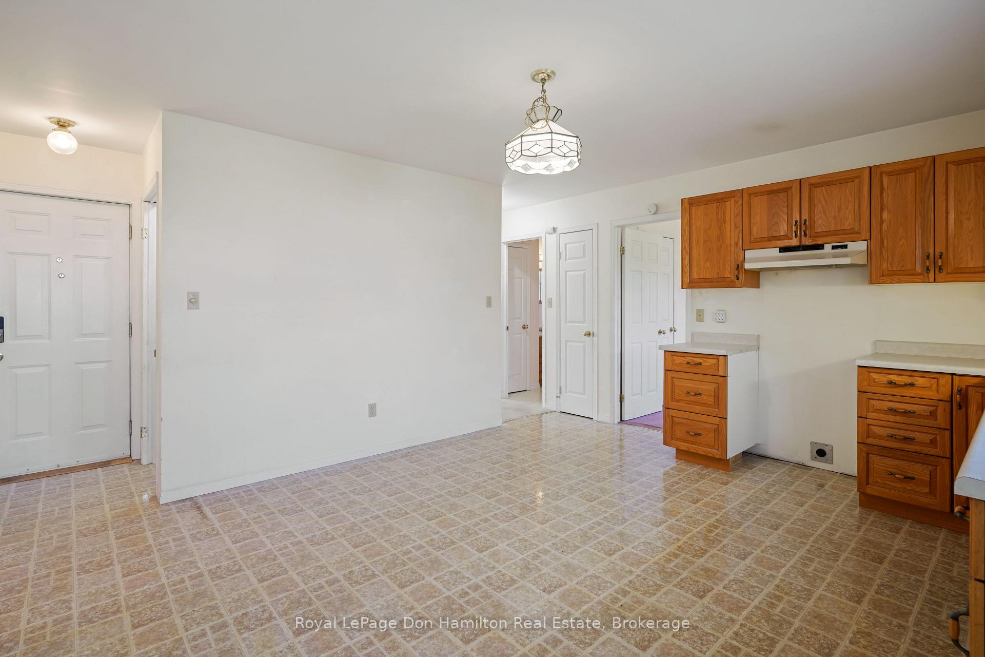 Photo 9 of 695 Reserve Avenue S, North Perth, Listowel — HOMEH