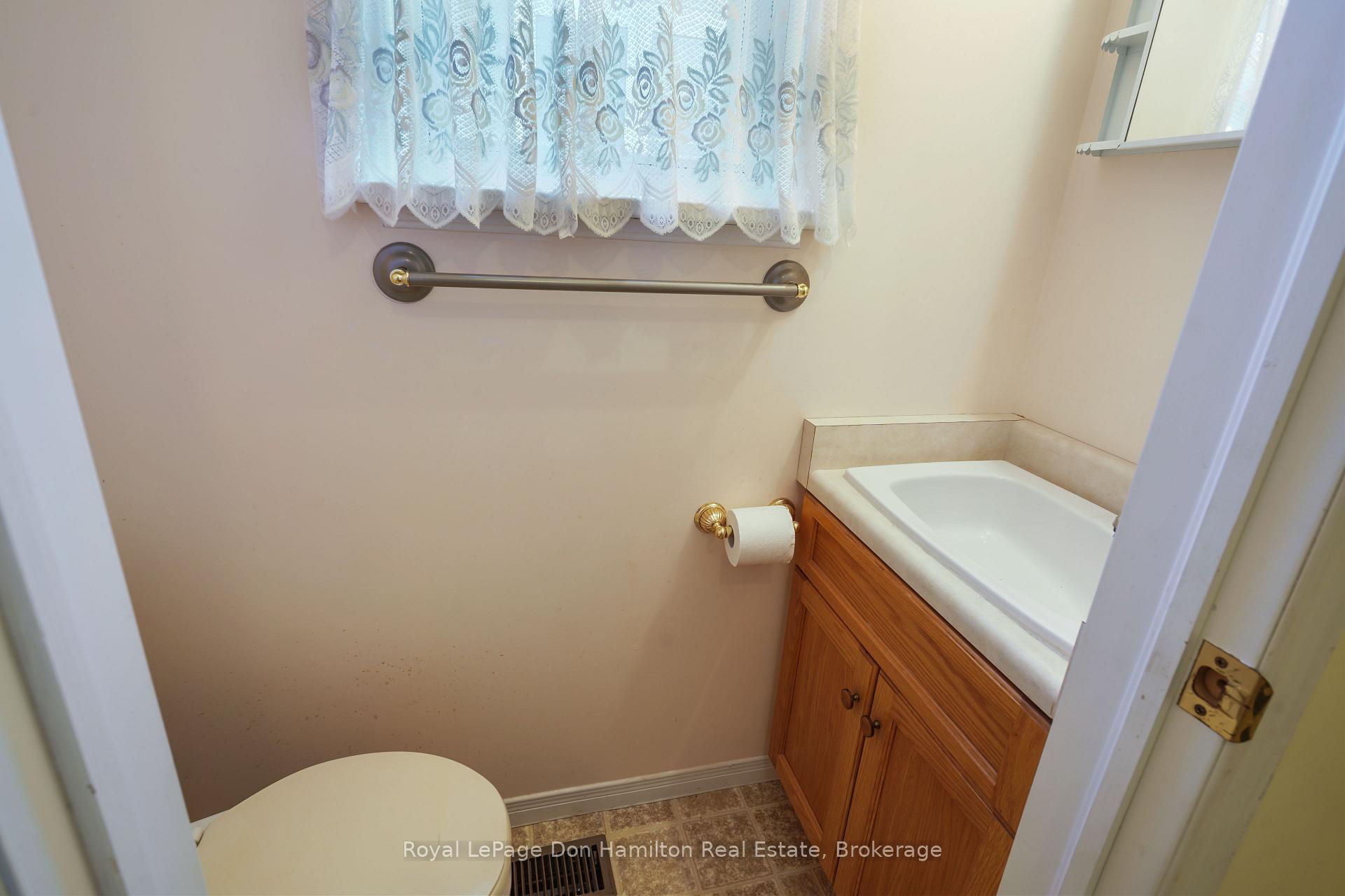 Photo 17 of 695 Reserve Avenue S, North Perth, Listowel — HOMEH