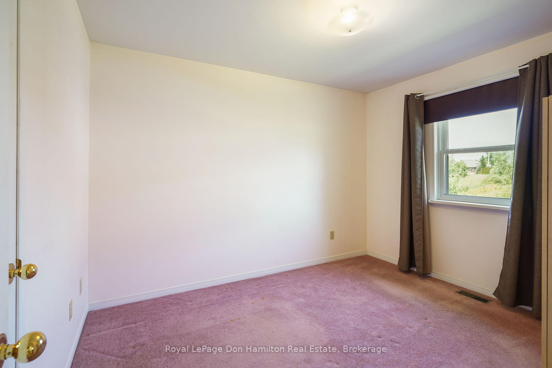 Photo 18 of 695 Reserve Avenue S, North Perth, Listowel — HOMEH