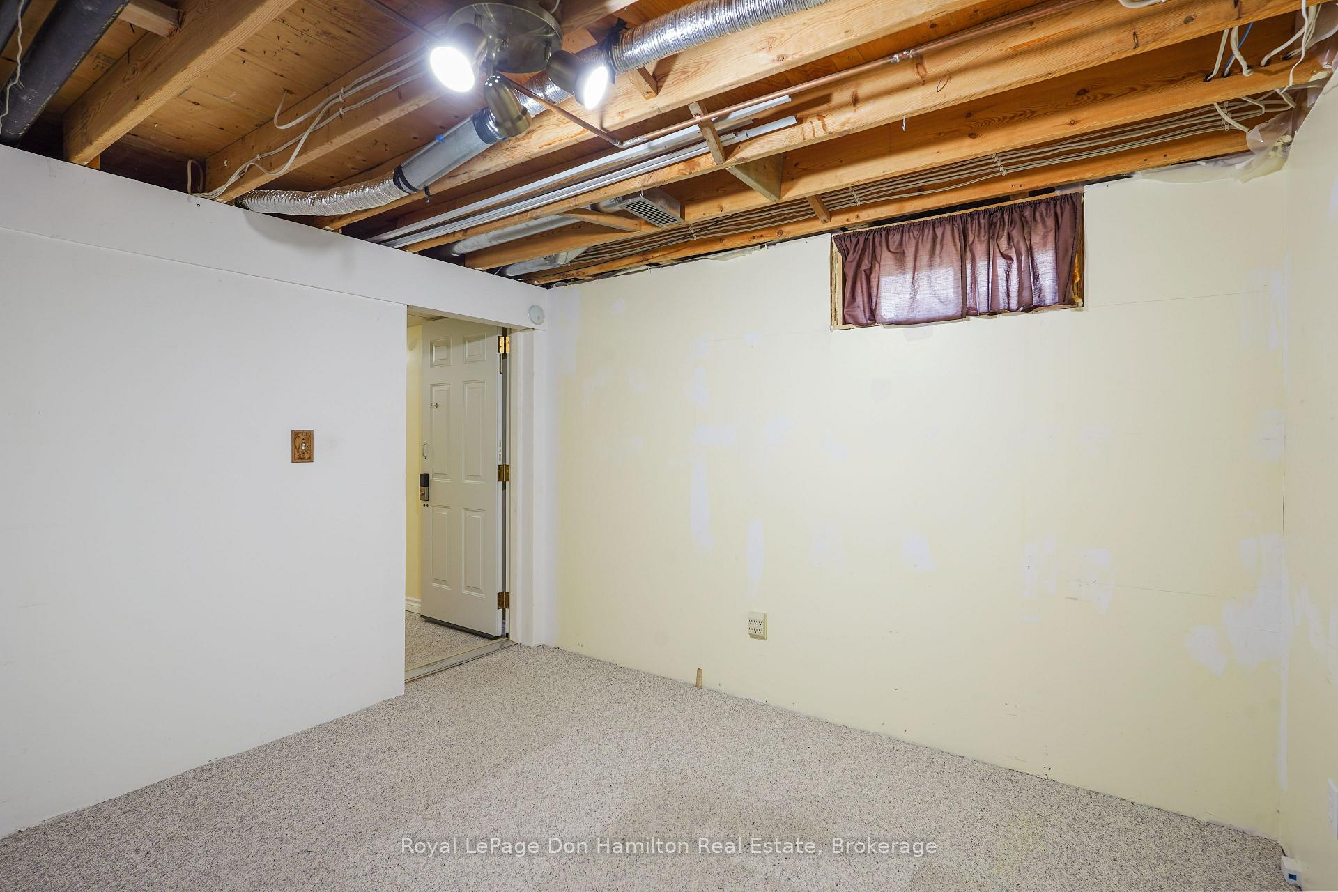 Photo 31 of 695 Reserve Avenue S, North Perth, Listowel — HOMEH