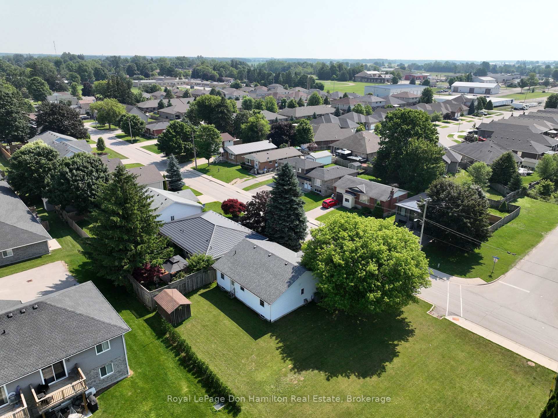 Photo 41 of 695 Reserve Avenue S, North Perth, Listowel — HOMEH