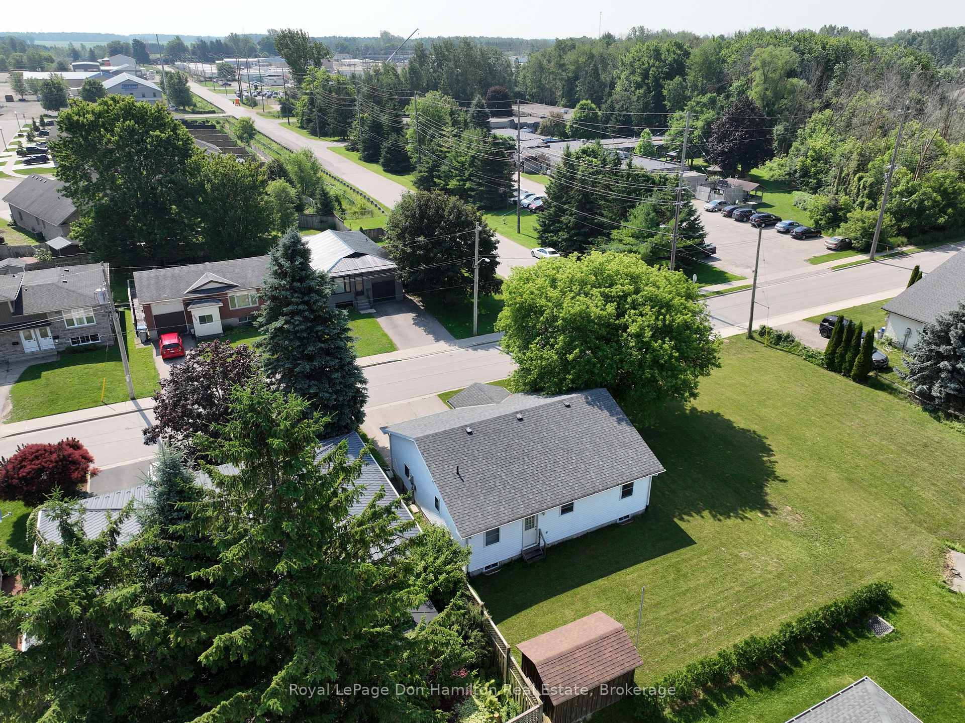 Photo 43 of 695 Reserve Avenue S, North Perth, Listowel — HOMEH