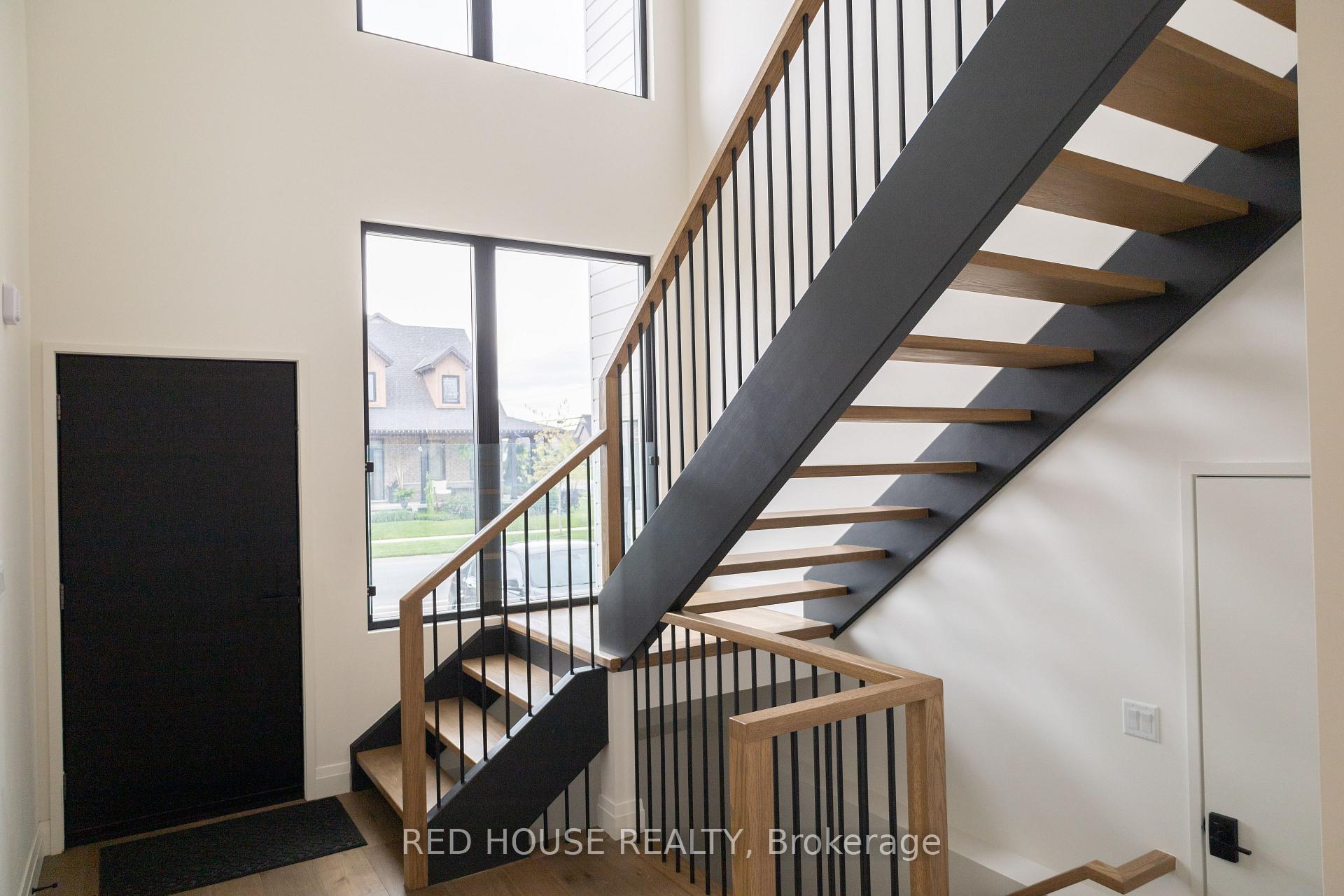 Photo 10 of 100 Lametti Drive, Pelham, Fonthill — HOMEH
