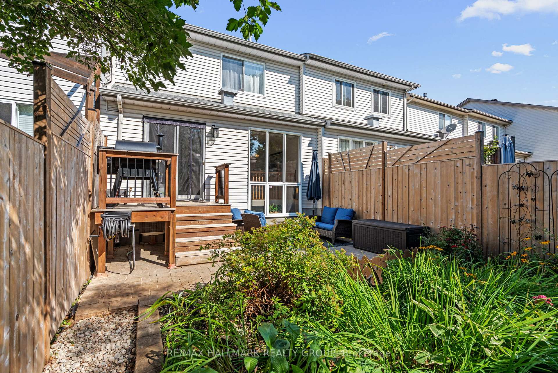 Photo 30 of 62 College Circle, Ottawa, Castle Heights — HOMEH