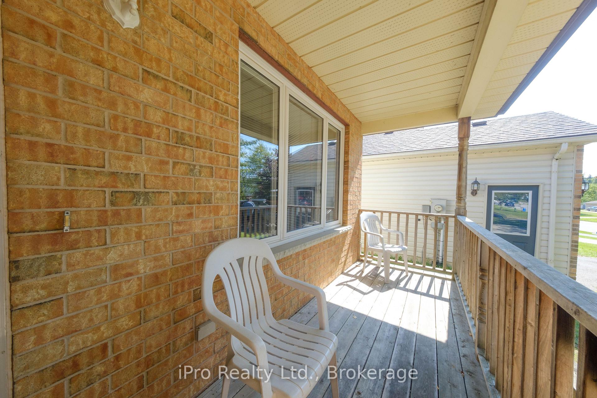 Photo 3 of 419 Highland Drive, North Huron, Wingham — HOMEH