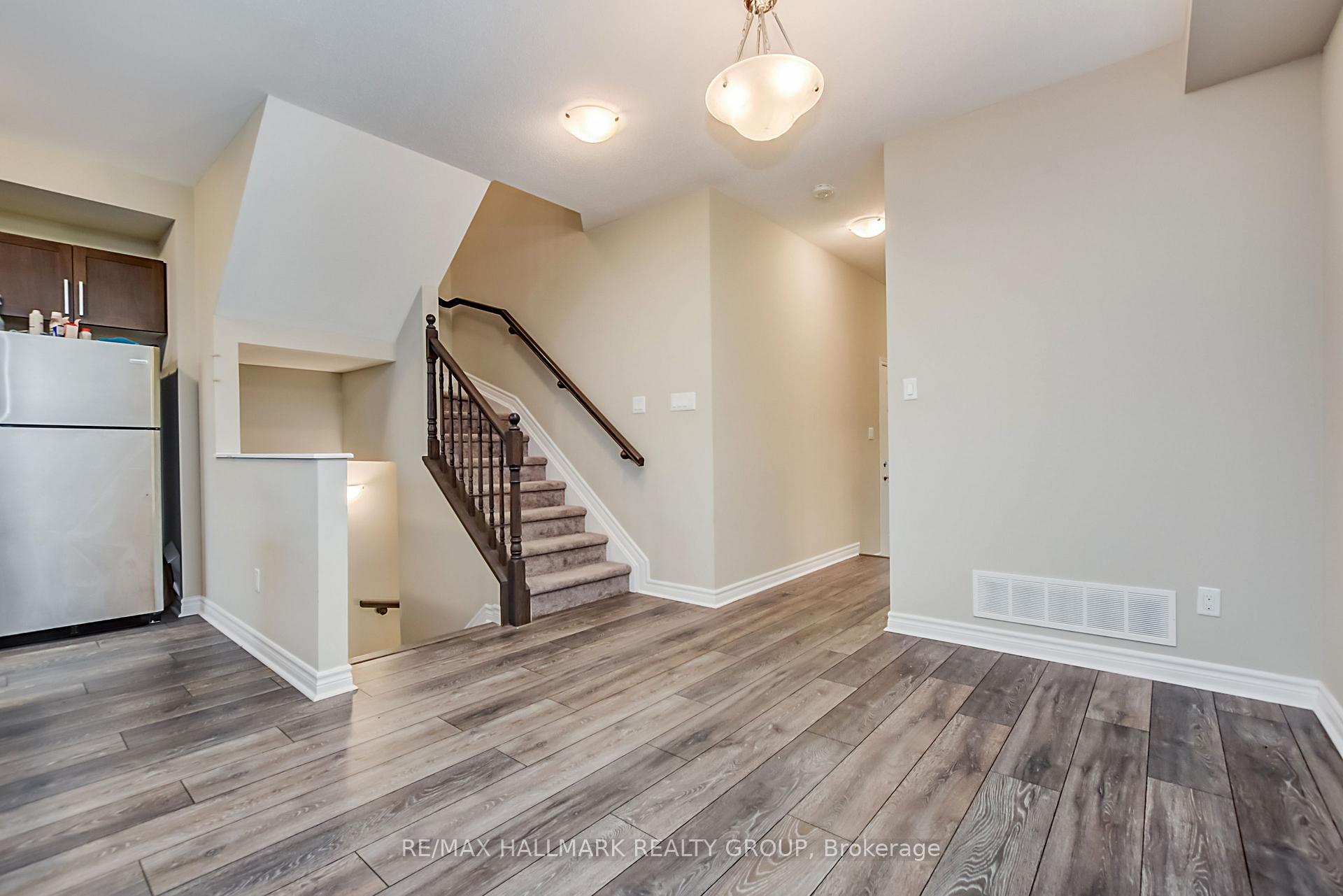 Photo 7 of 271 Mountain Sorrel Way, Ottawa, Avalon West — HOMEH