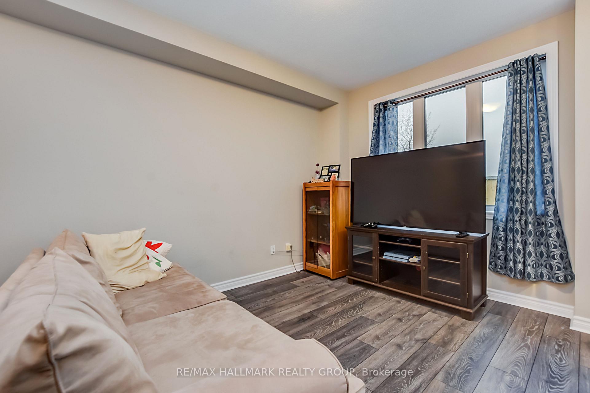 Photo 8 of 271 Mountain Sorrel Way, Ottawa, Avalon West — HOMEH