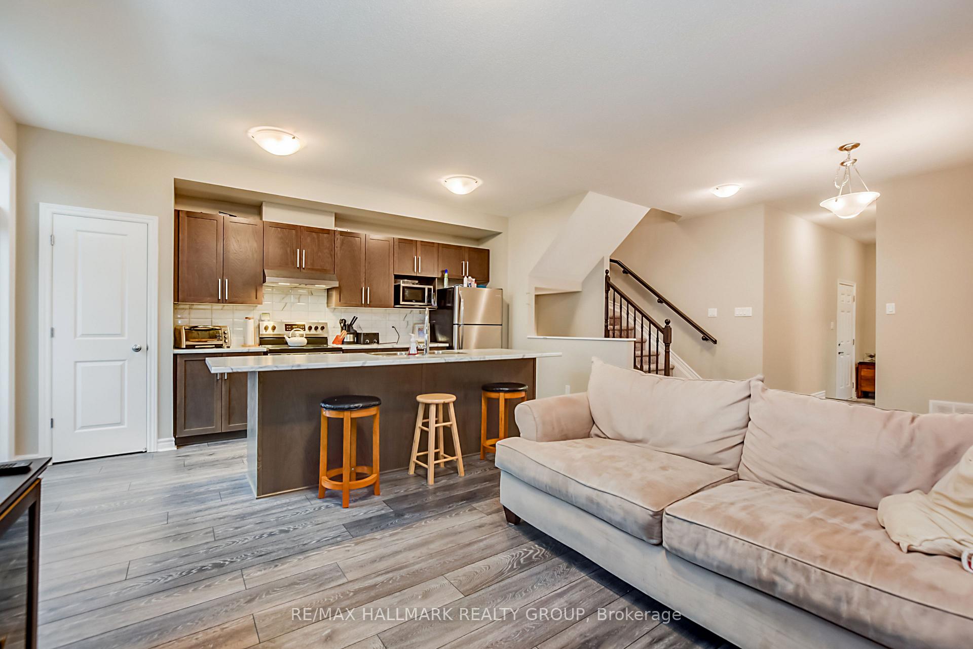 Photo 9 of 271 Mountain Sorrel Way, Ottawa, Avalon West — HOMEH