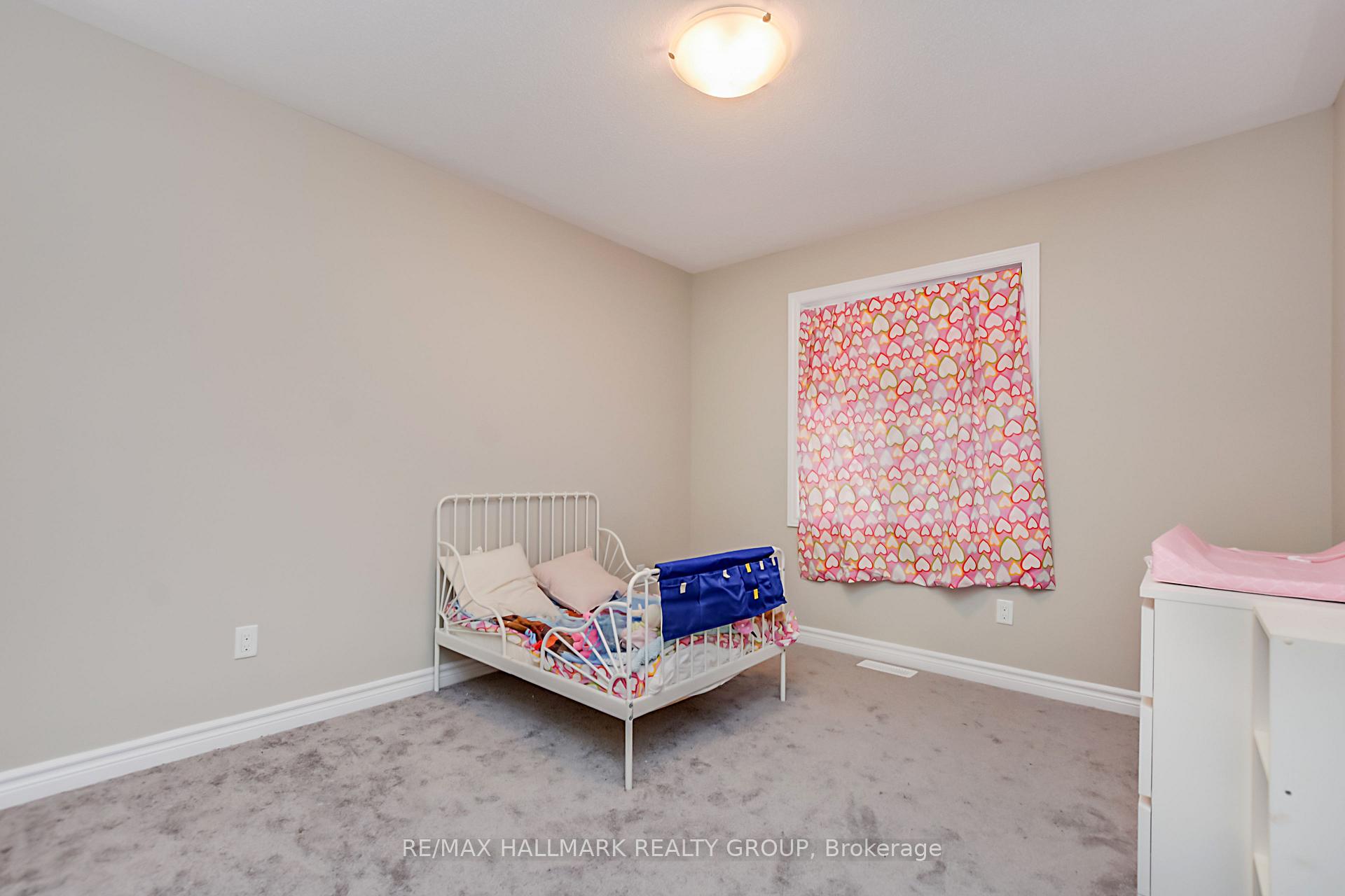 Photo 19 of 271 Mountain Sorrel Way, Ottawa, Avalon West — HOMEH