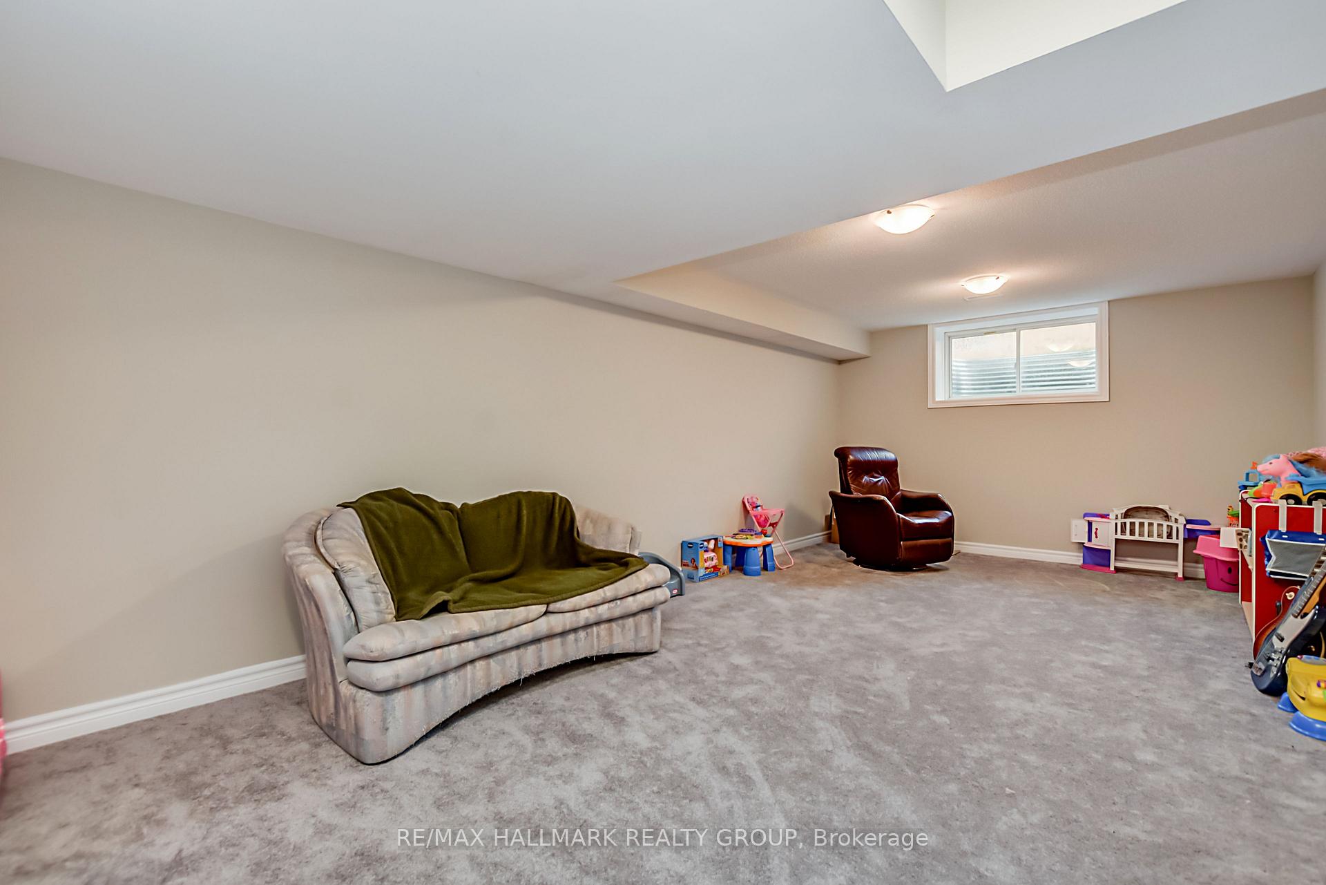 Photo 22 of 271 Mountain Sorrel Way, Ottawa, Avalon West — HOMEH