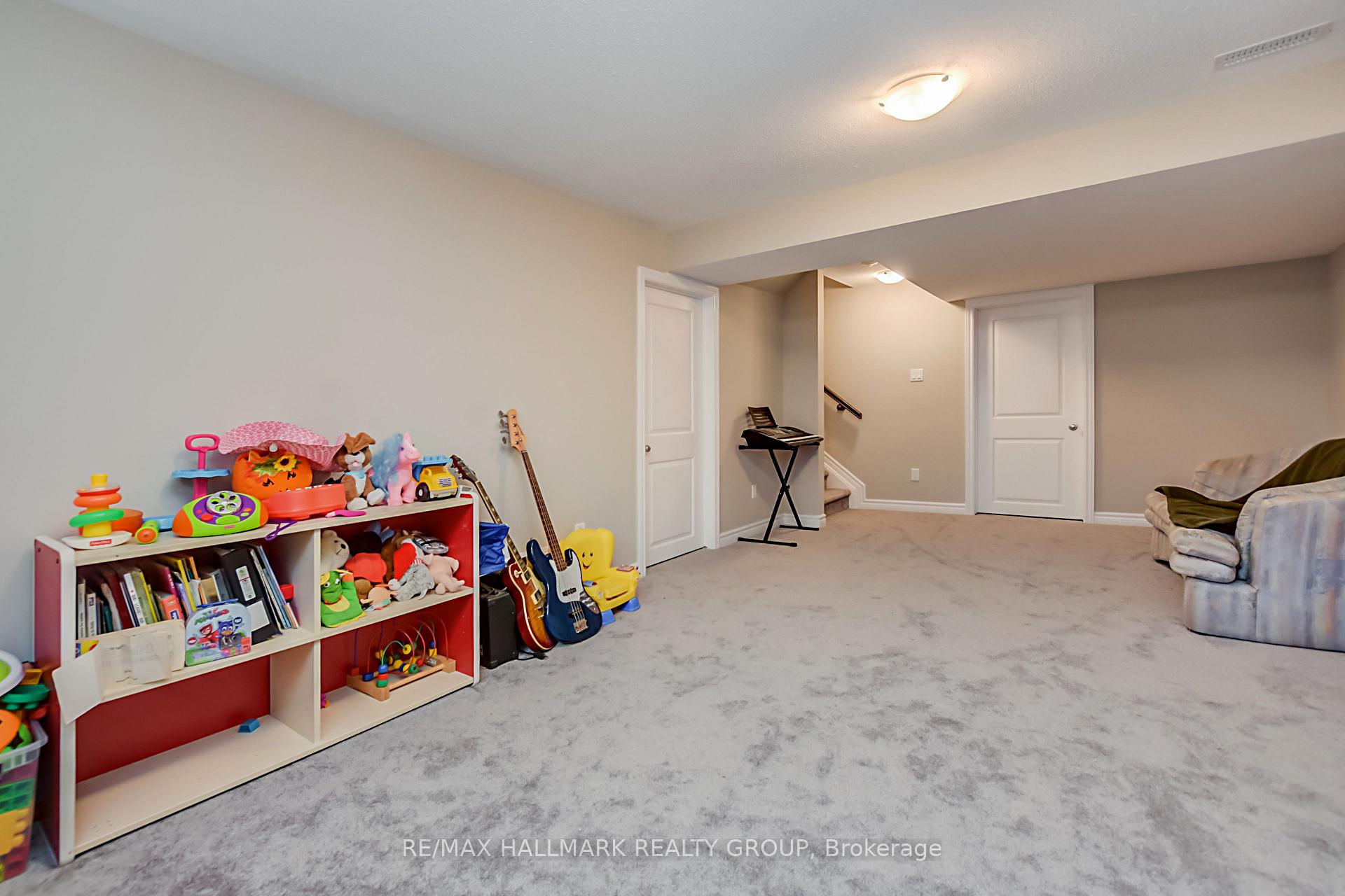 Photo 23 of 271 Mountain Sorrel Way, Ottawa, Avalon West — HOMEH