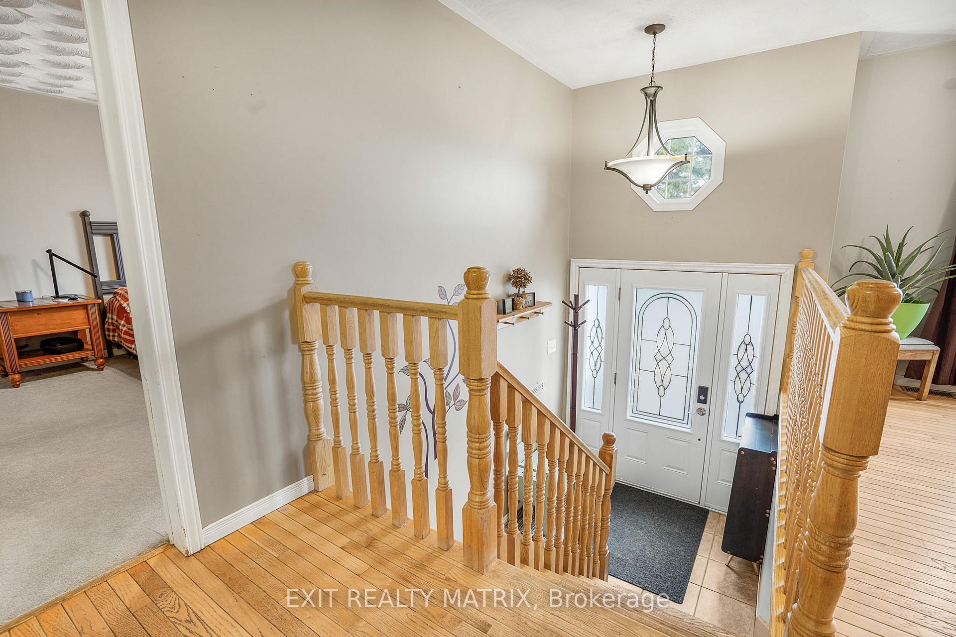 Photo 6 of 95 St James Street, North Glengarry, Alexandria — HOMEH