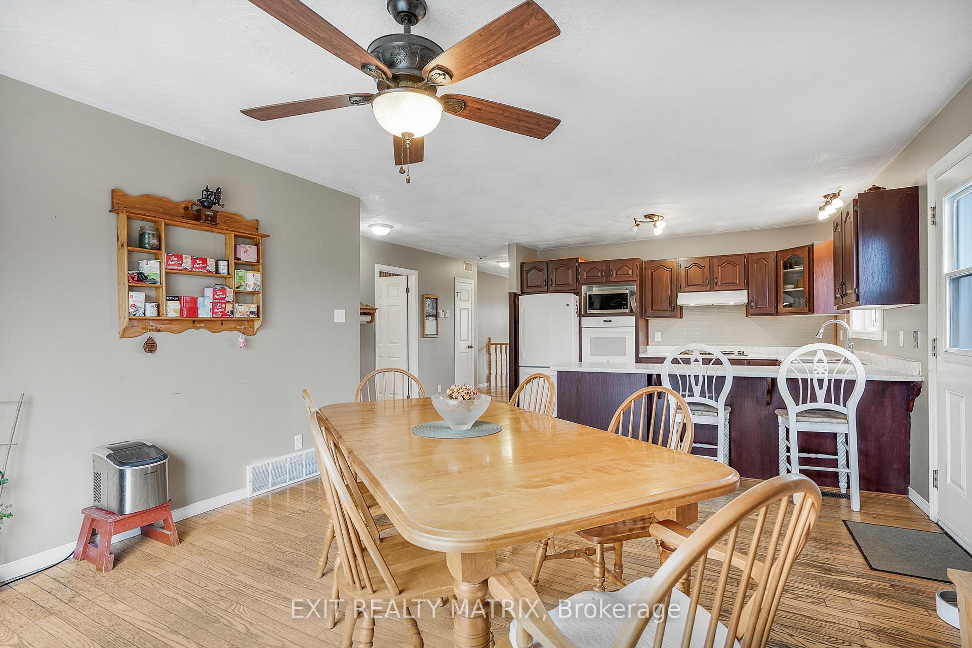 Photo 9 of 95 St James Street, North Glengarry, Alexandria — HOMEH