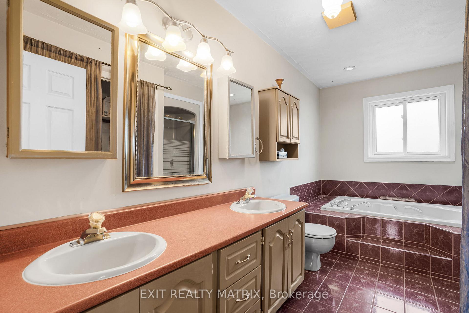 Photo 17 of 95 St James Street, North Glengarry, Alexandria — HOMEH