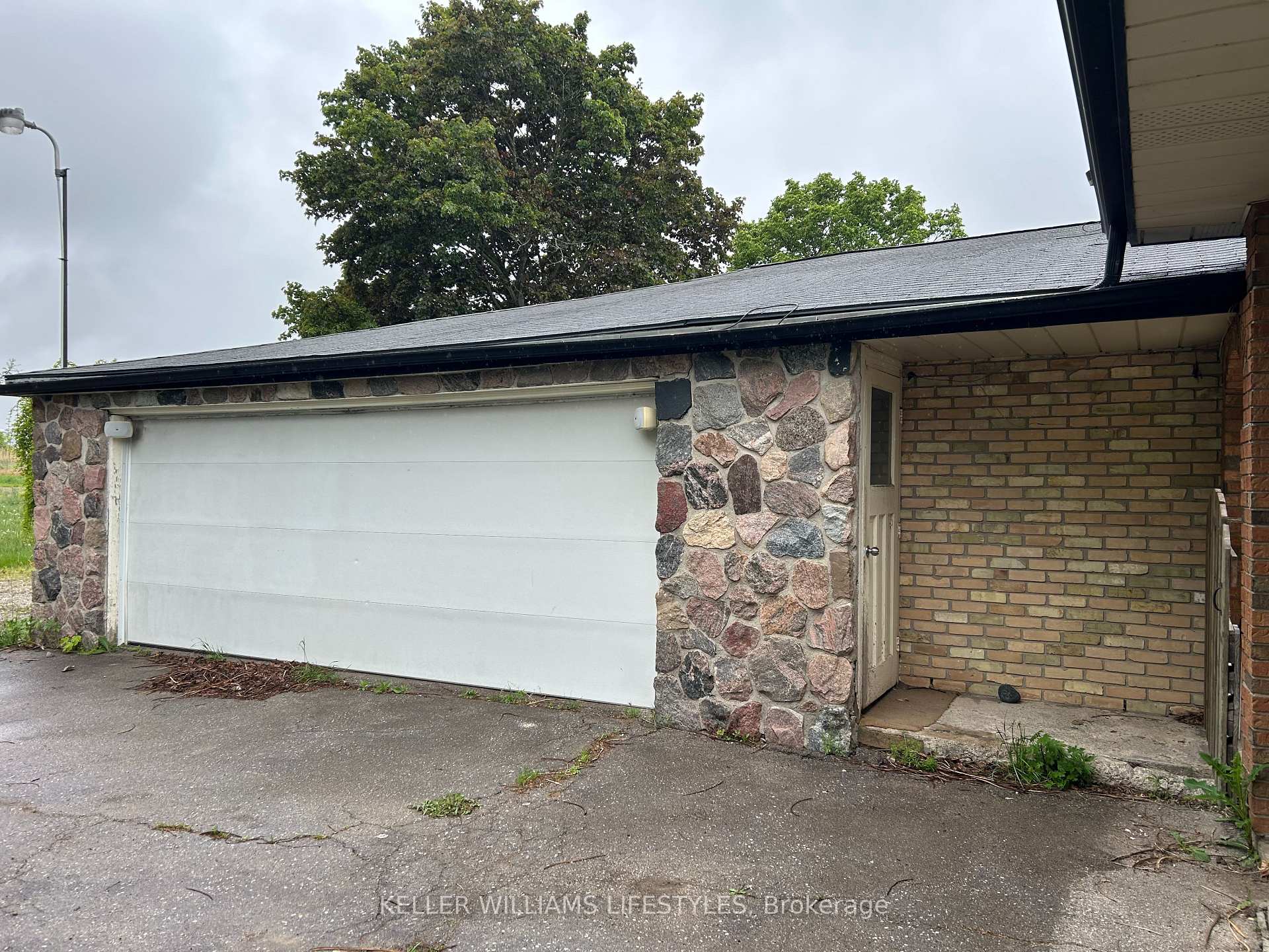 Photo 5 of 26670 Poplar Hill Road, North Middlesex, Rural North Middlesex — HOMEH
