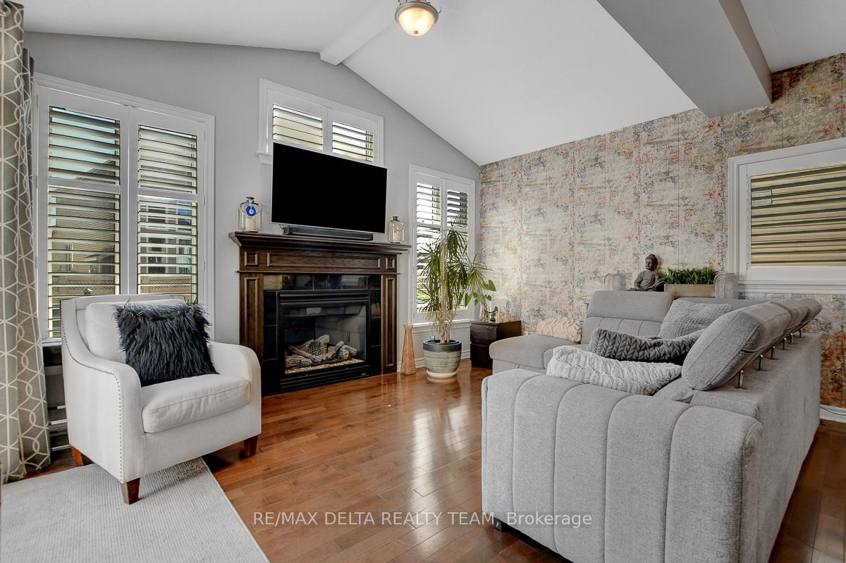 Photo 7 of 1916 Montmere Avenue, Ottawa, Notting Hill/Summerside — HOMEH