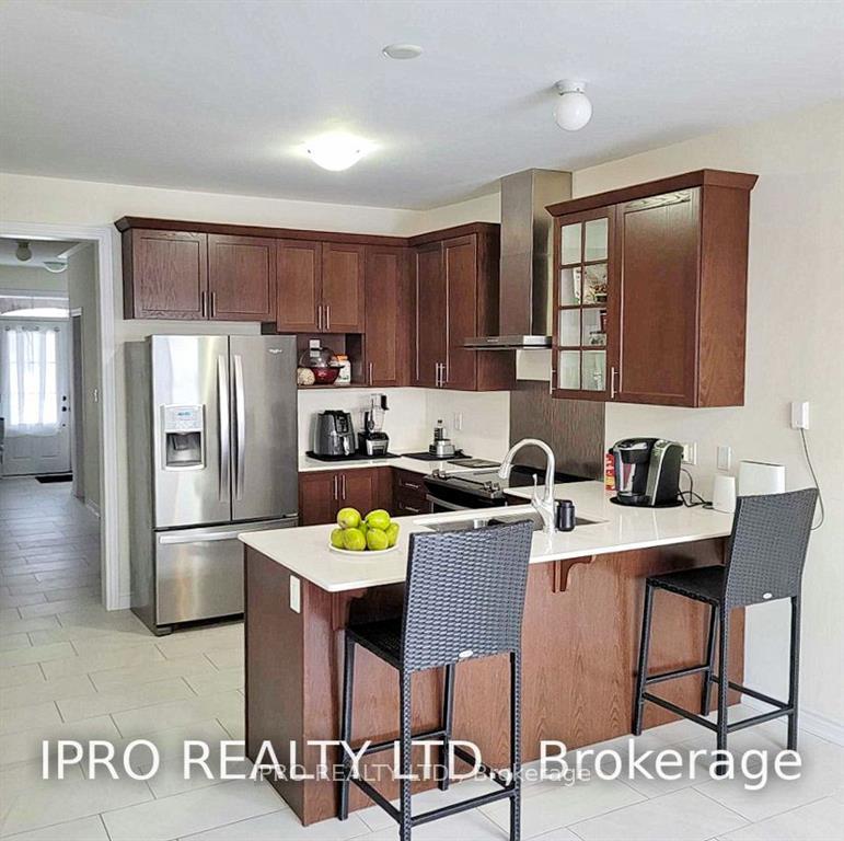 Photo 2 of 3031 Monarch Drive, Orillia — HOMEH