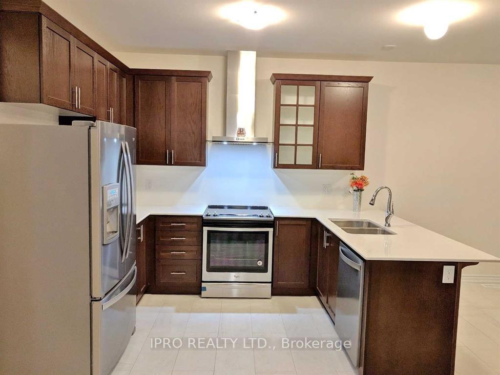 Photo 3 of 3031 Monarch Drive, Orillia — HOMEH