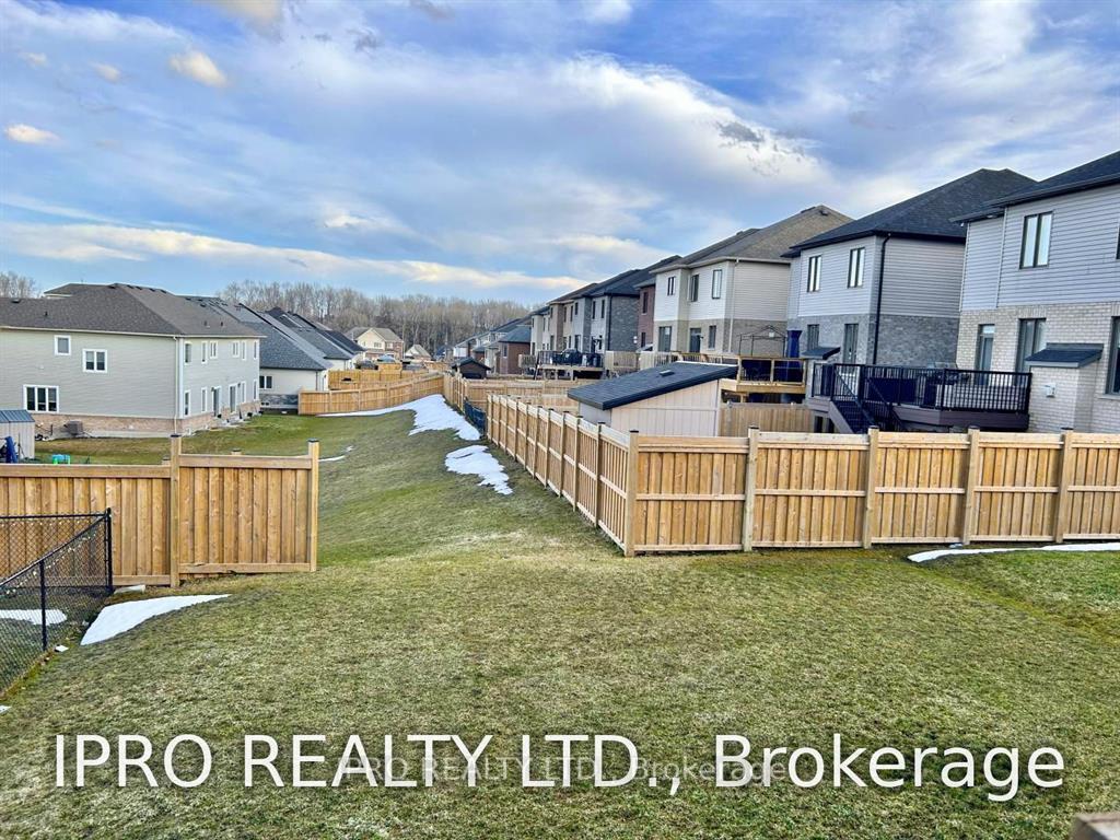 Photo 11 of 3031 Monarch Drive, Orillia — HOMEH