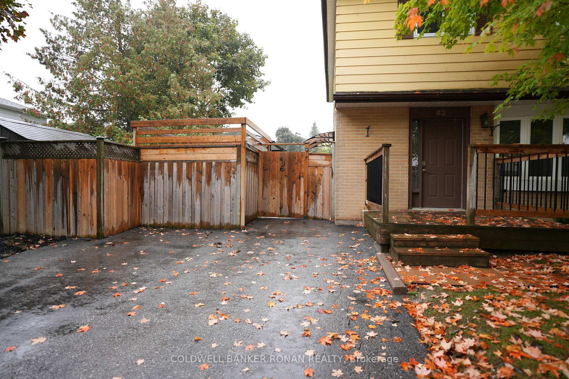 Photo 2 of 43 Adeline Avenue, New Tecumseth, Tottenham — HOMEH