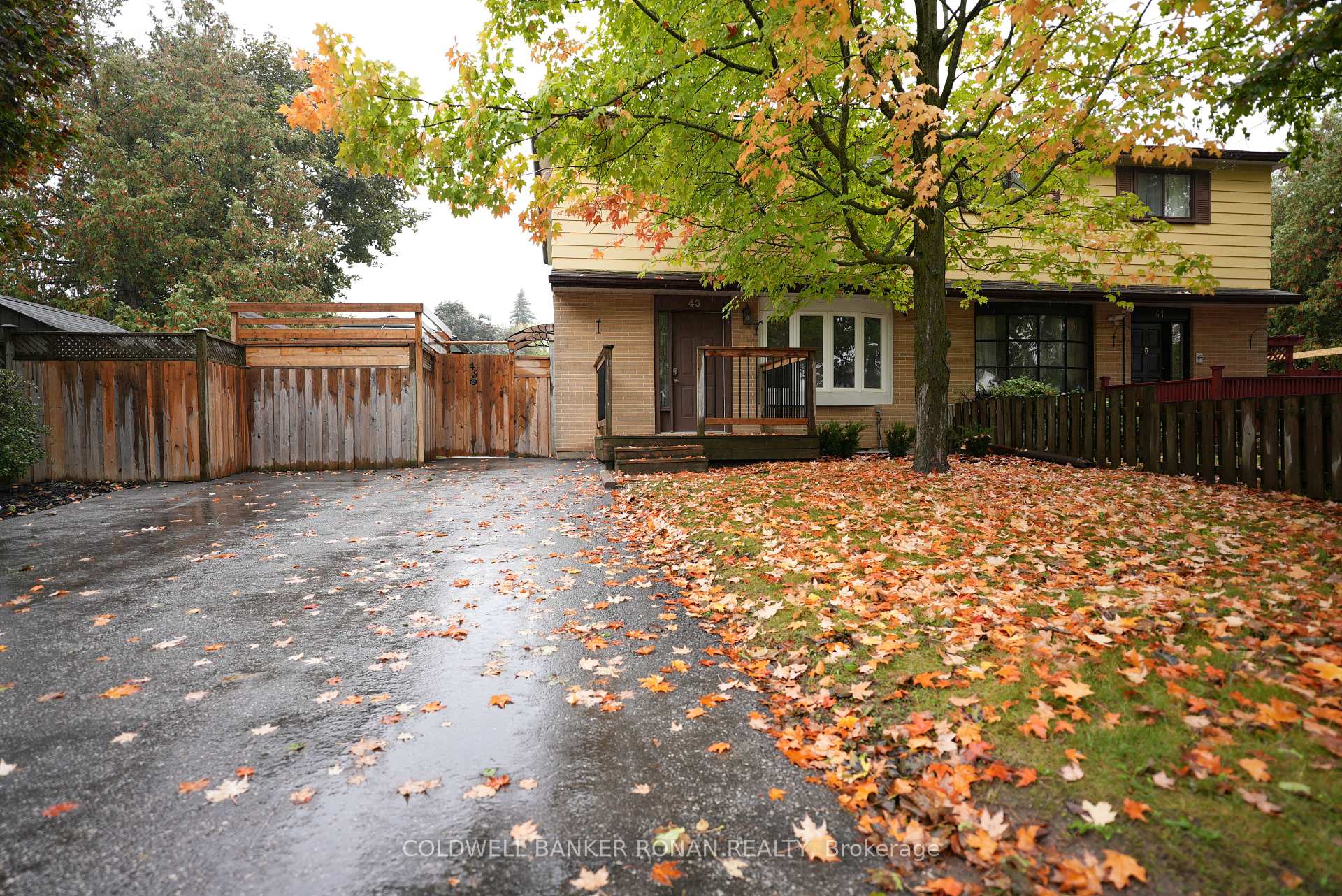 Photo 3 of 43 Adeline Avenue, New Tecumseth, Tottenham — HOMEH