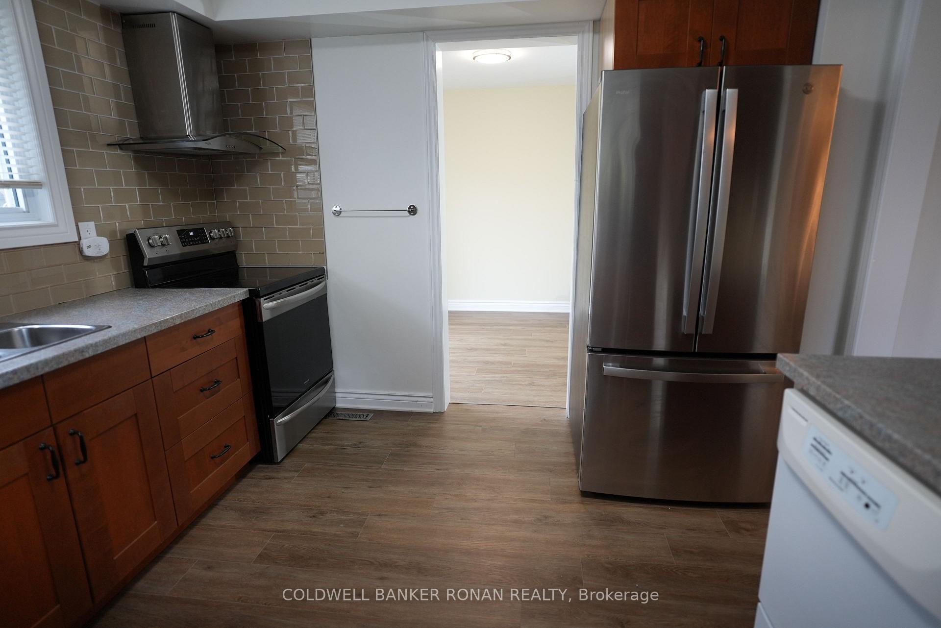Photo 12 of 43 Adeline Avenue, New Tecumseth, Tottenham — HOMEH