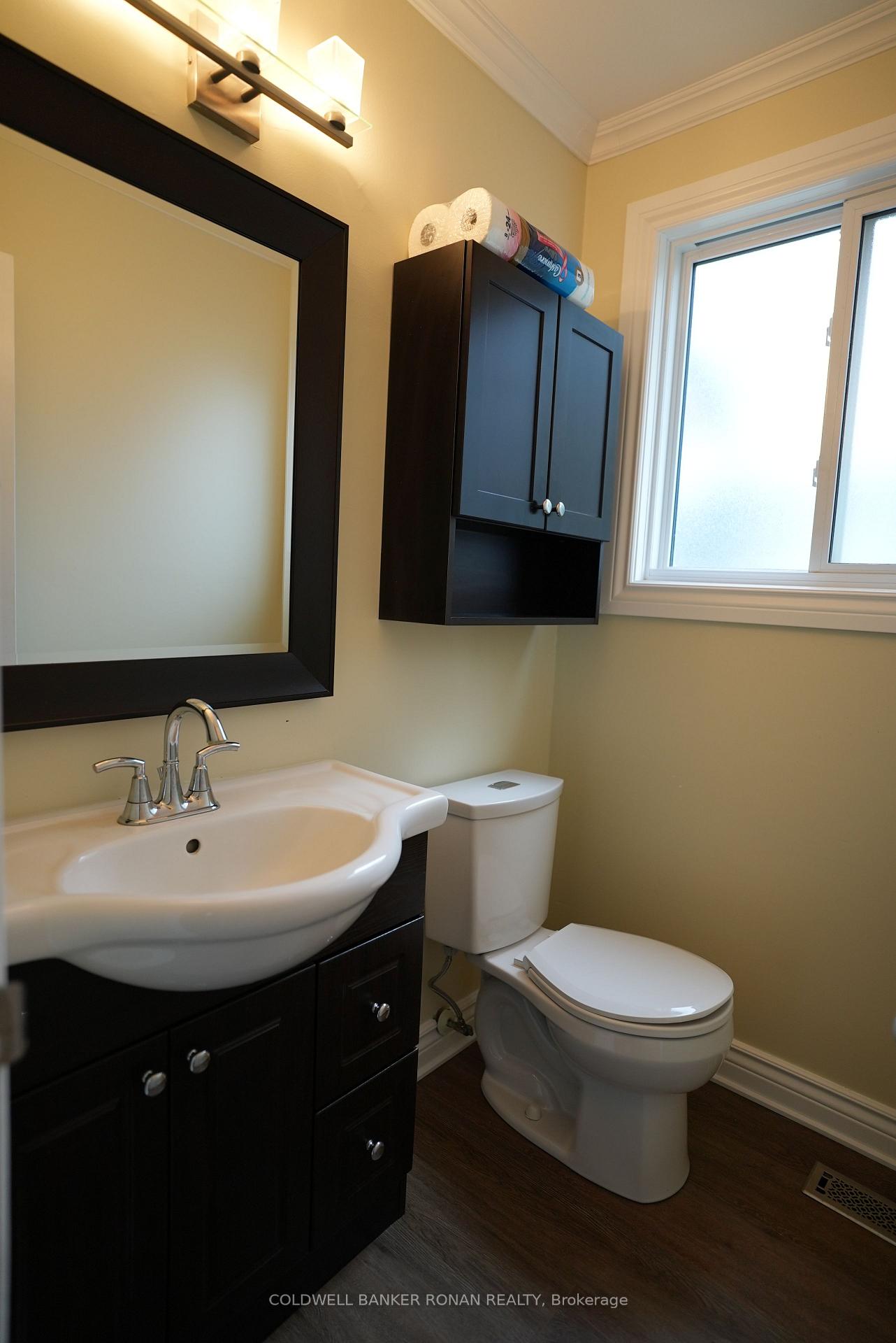 Photo 13 of 43 Adeline Avenue, New Tecumseth, Tottenham — HOMEH