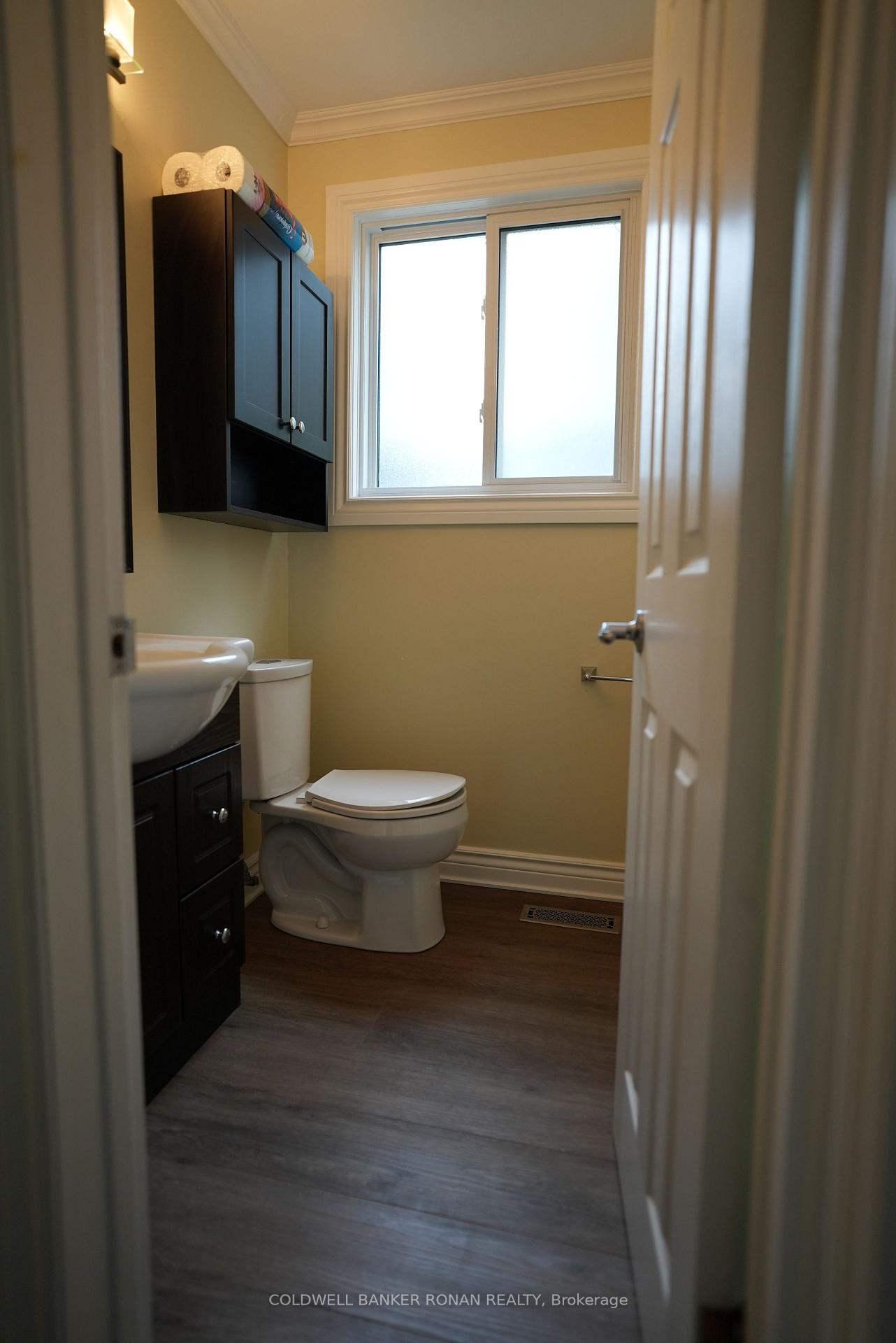 Photo 14 of 43 Adeline Avenue, New Tecumseth, Tottenham — HOMEH