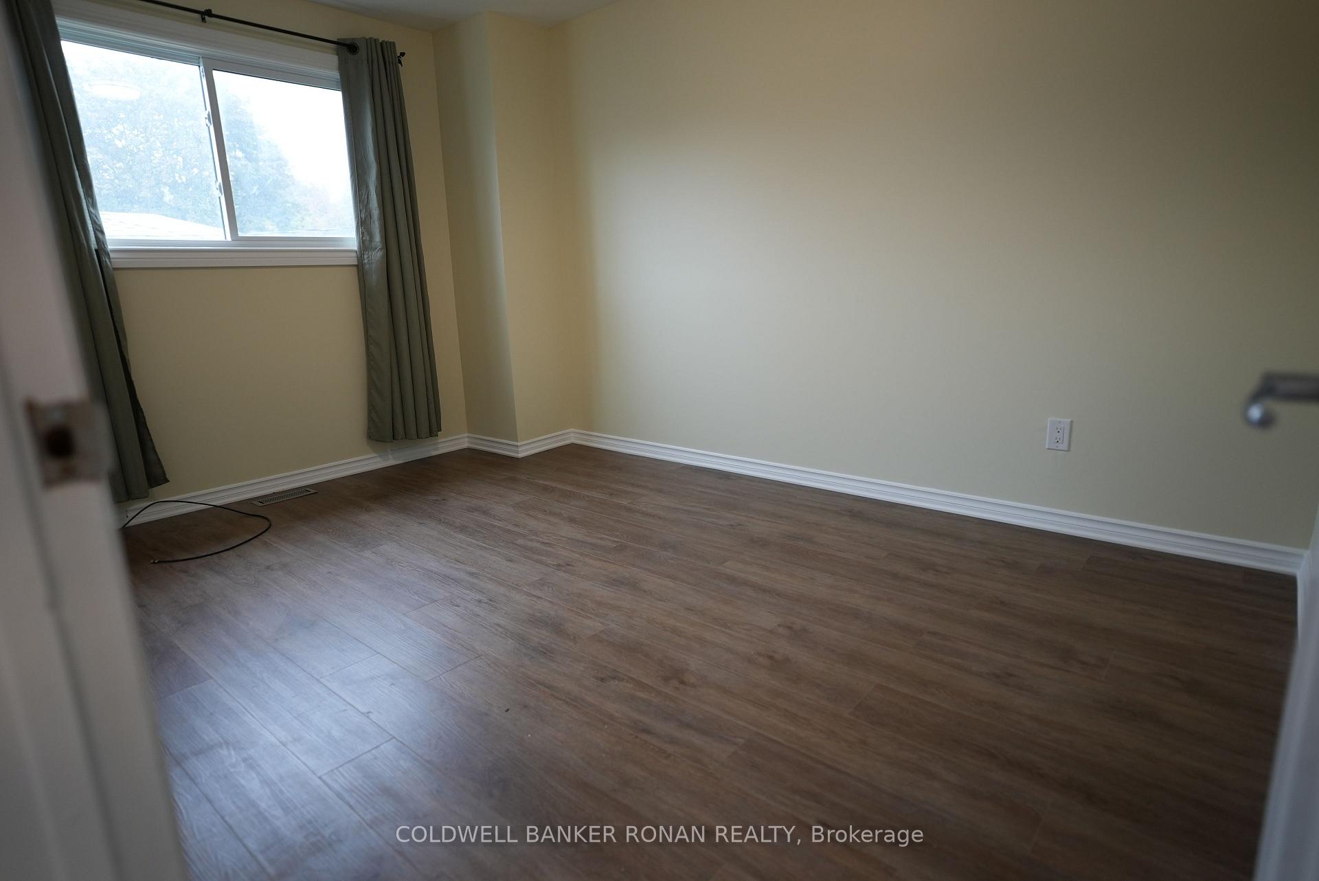 Photo 25 of 43 Adeline Avenue, New Tecumseth, Tottenham — HOMEH