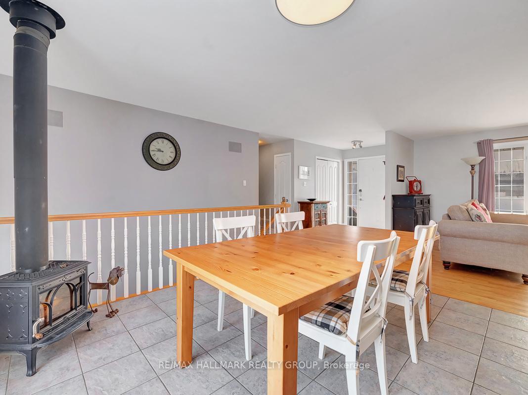 Photo 12 of 3028 Drew Drive, North Dundas, North Dundas (Mountain) Twp — HOMEH