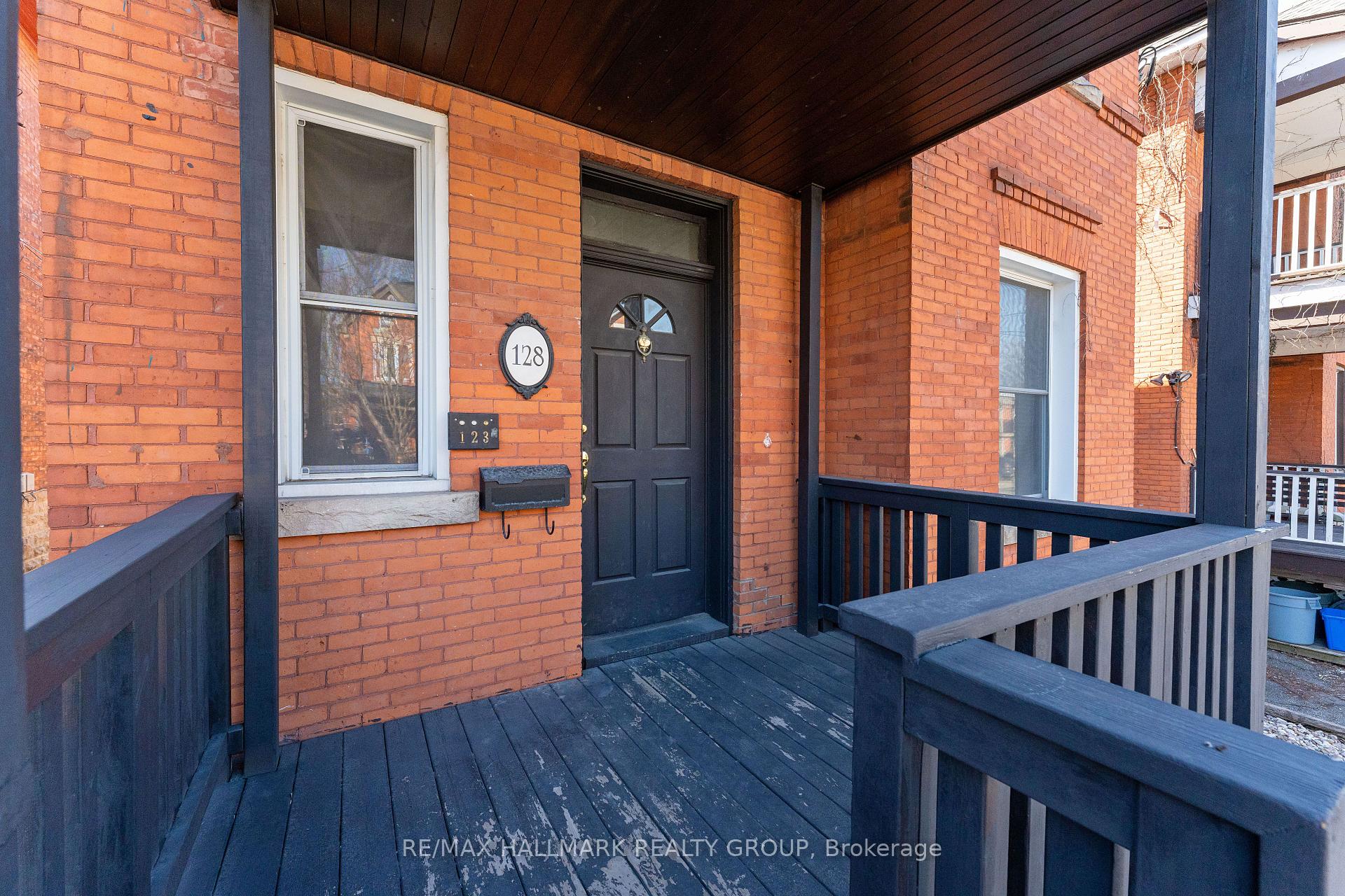 Photo 2 of 128 Flora Street, Ottawa, Ottawa Centre — HOMEH