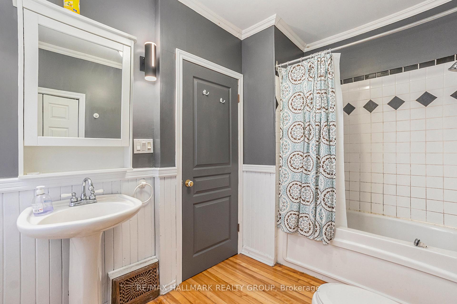 Photo 10 of 128 Flora Street, Ottawa, Ottawa Centre — HOMEH