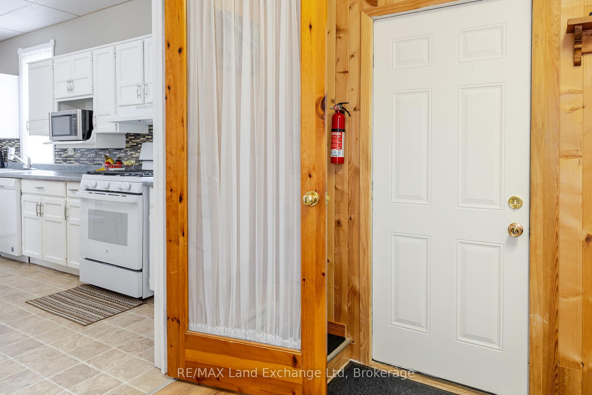 Photo 10 of 90 Alfred Street E, North Huron, Wingham — HOMEH