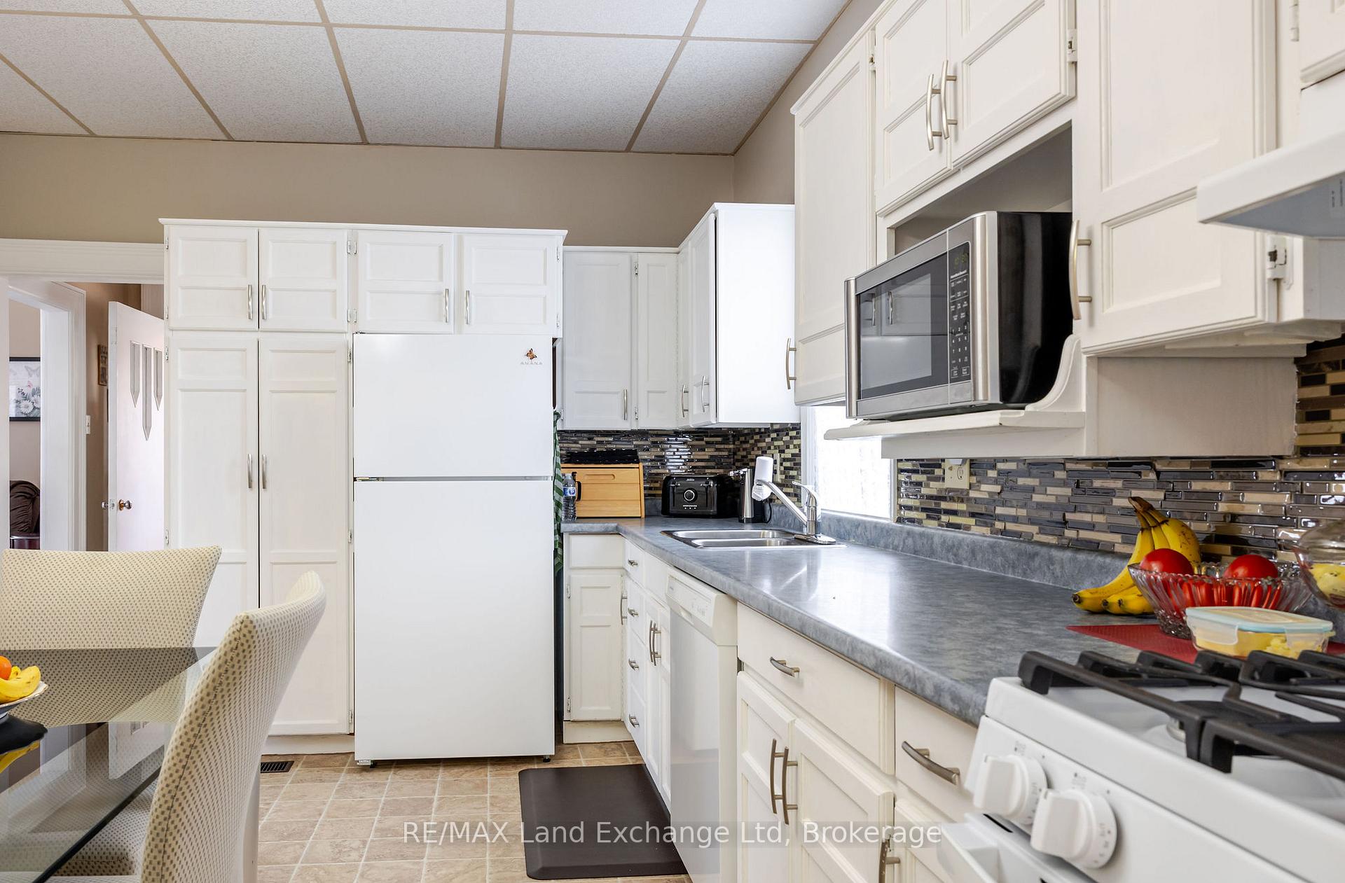 Photo 12 of 90 Alfred Street E, North Huron, Wingham — HOMEH