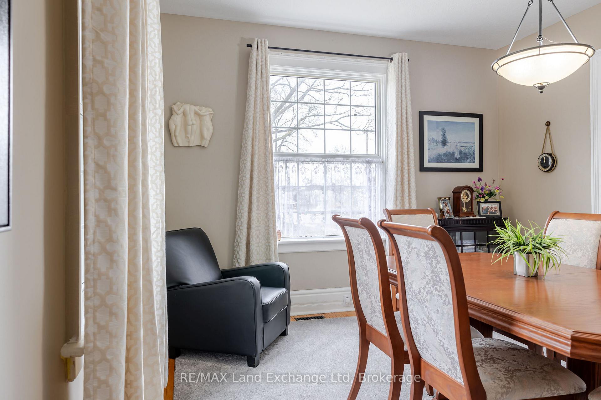 Photo 19 of 90 Alfred Street E, North Huron, Wingham — HOMEH