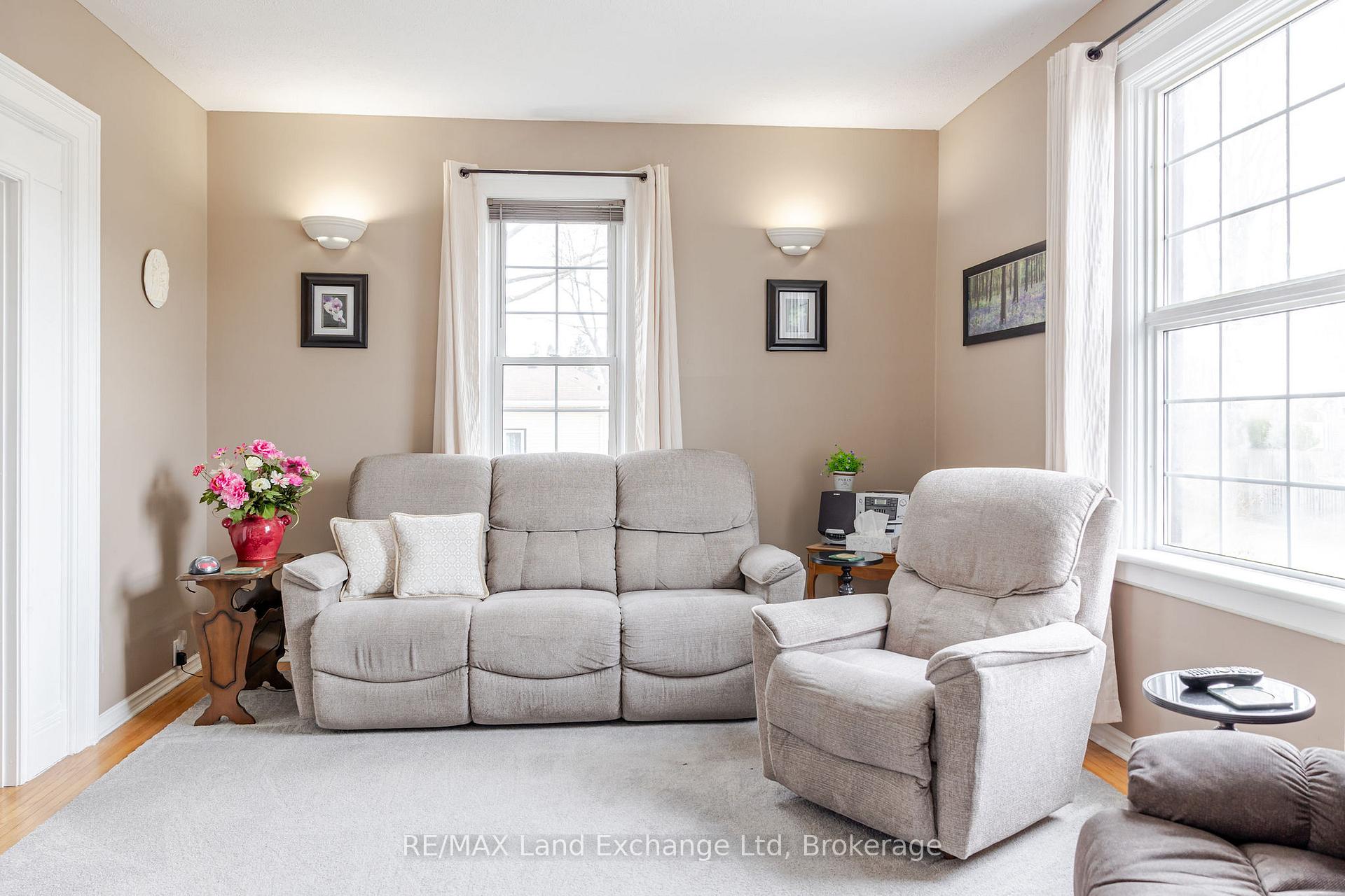 Photo 21 of 90 Alfred Street E, North Huron, Wingham — HOMEH