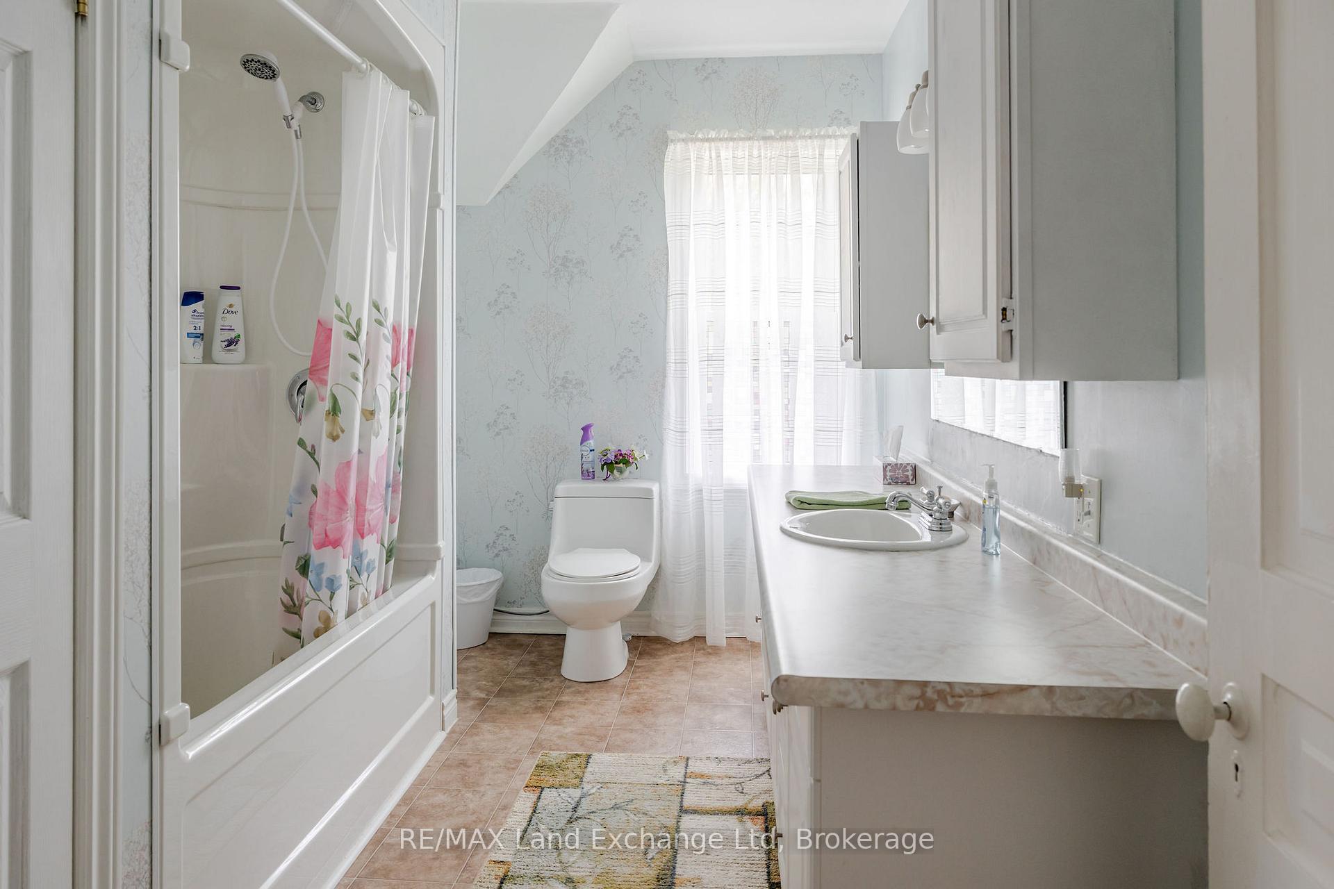 Photo 35 of 90 Alfred Street E, North Huron, Wingham — HOMEH