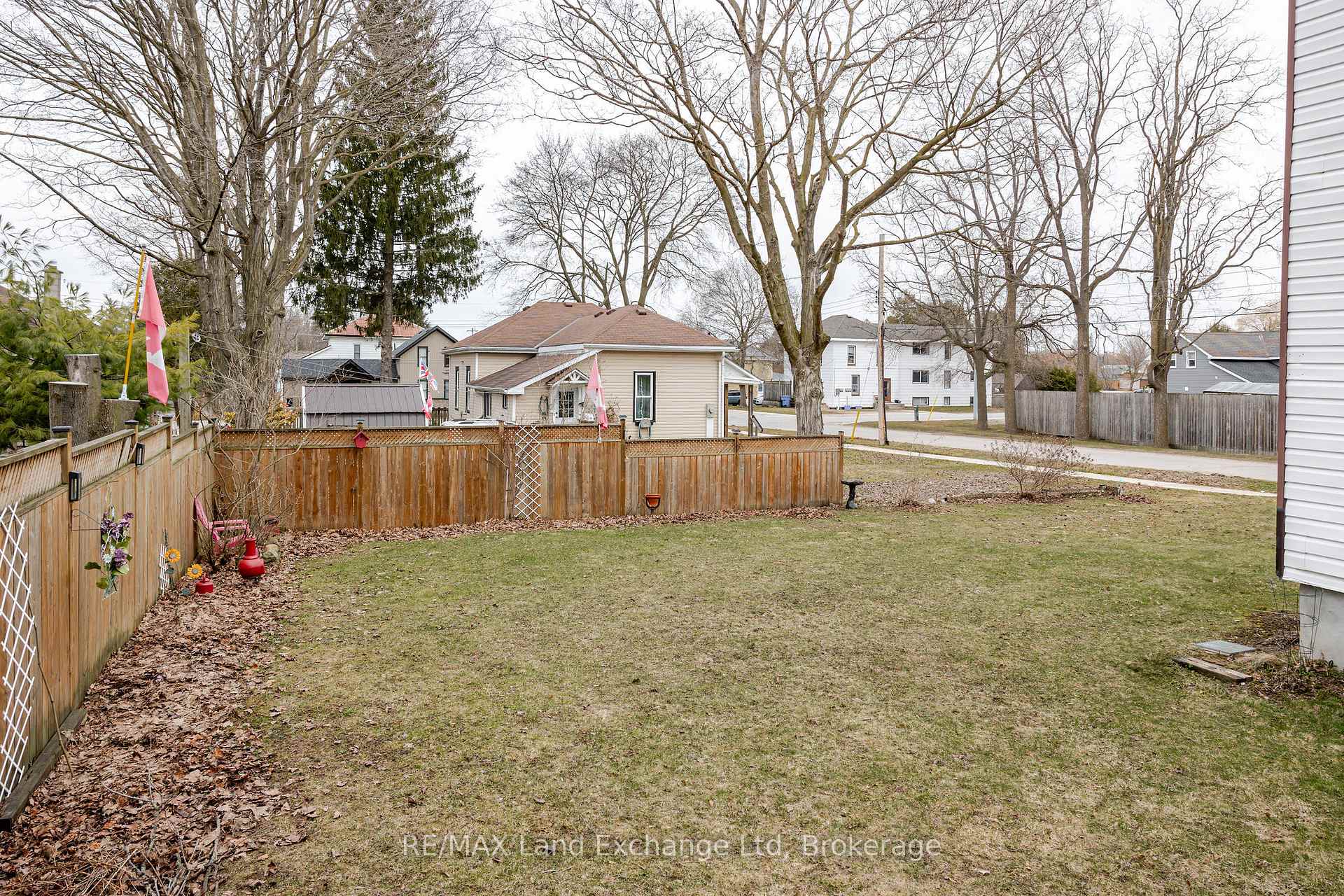 Photo 40 of 90 Alfred Street E, North Huron, Wingham — HOMEH