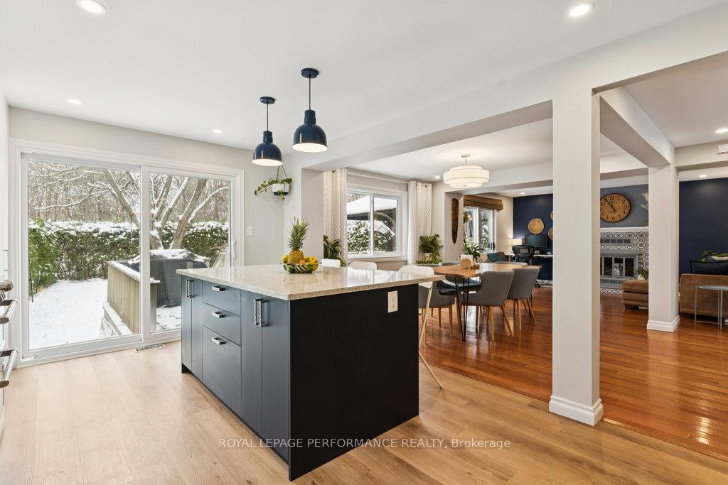 Photo 13 of 1798 Woodhaven Heights, Ottawa, Queenswood Heights South — HOMEH