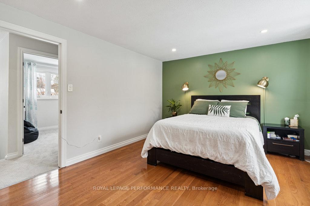 Photo 21 of 1798 Woodhaven Heights, Ottawa, Queenswood Heights South — HOMEH
