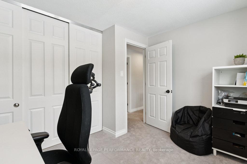 Photo 26 of 1798 Woodhaven Heights, Ottawa, Queenswood Heights South — HOMEH