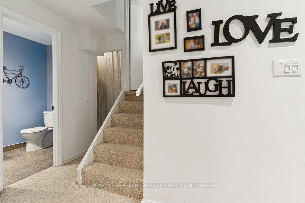 Photo 33 of 1798 Woodhaven Heights, Ottawa, Queenswood Heights South — HOMEH