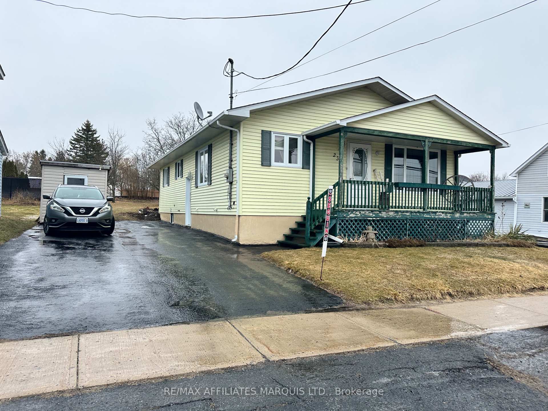 Photo 1 of 237 Bishop Street S, North Glengarry, Alexandria — HOMEH