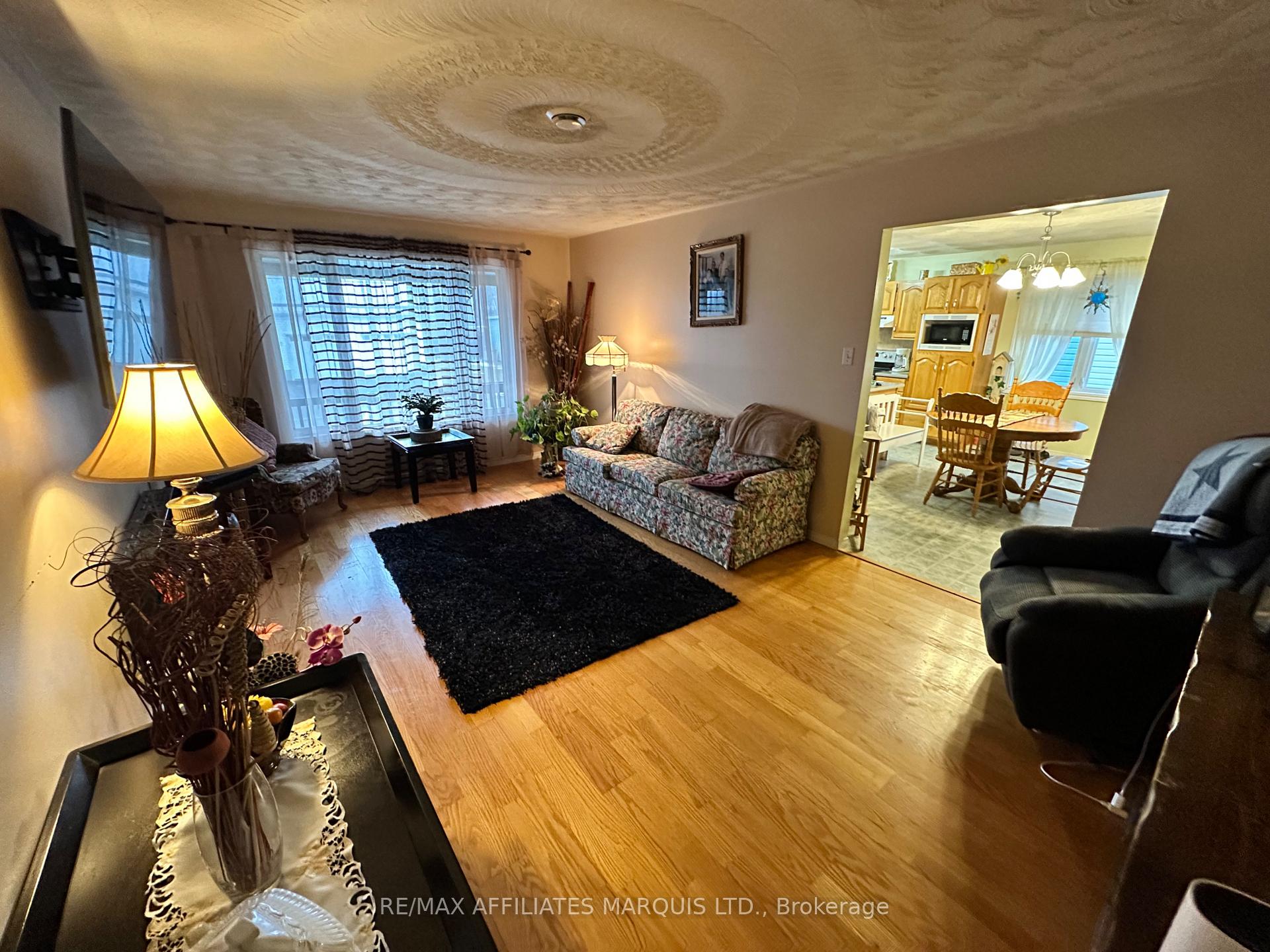 Photo 6 of 237 Bishop Street S, North Glengarry, Alexandria — HOMEH