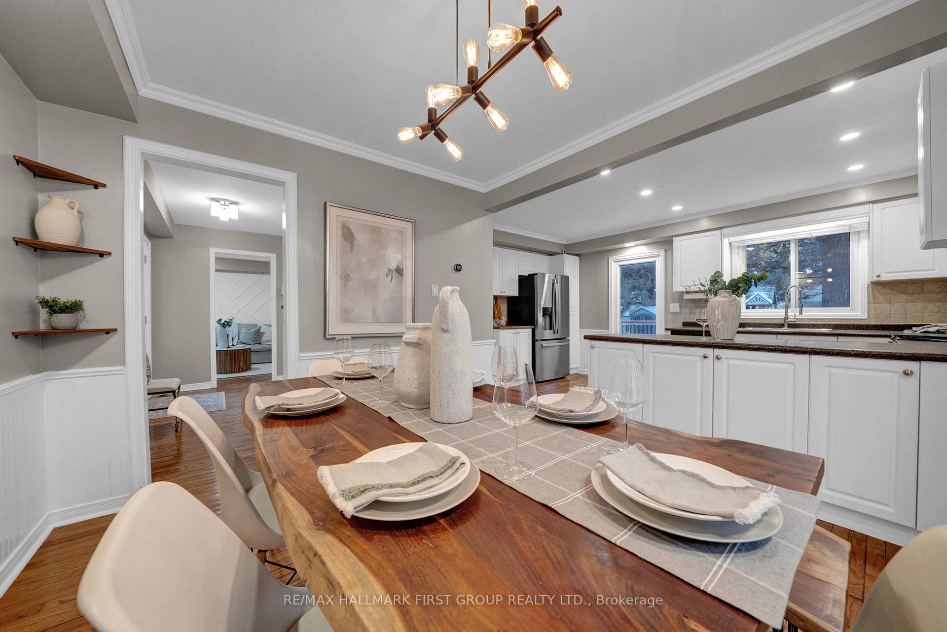 Photo 13 of 979 Ripley Crescent, Oshawa, Pinecrest — HOMEH