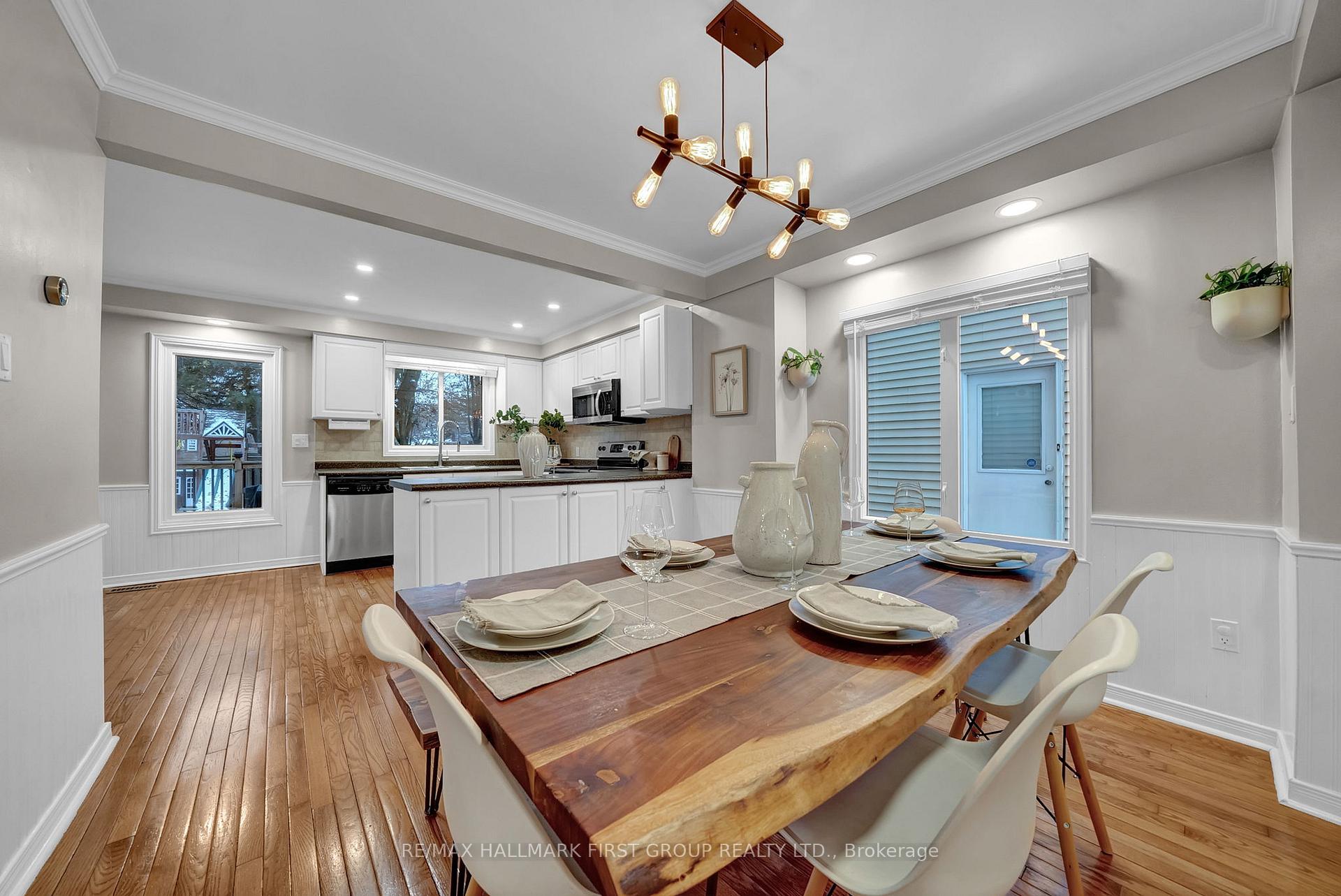Photo 15 of 979 Ripley Crescent, Oshawa, Pinecrest — HOMEH