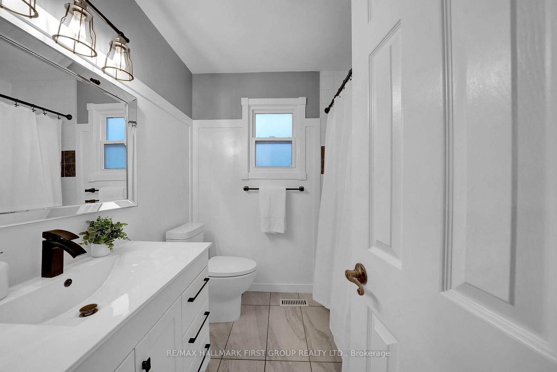 Photo 29 of 979 Ripley Crescent, Oshawa, Pinecrest — HOMEH
